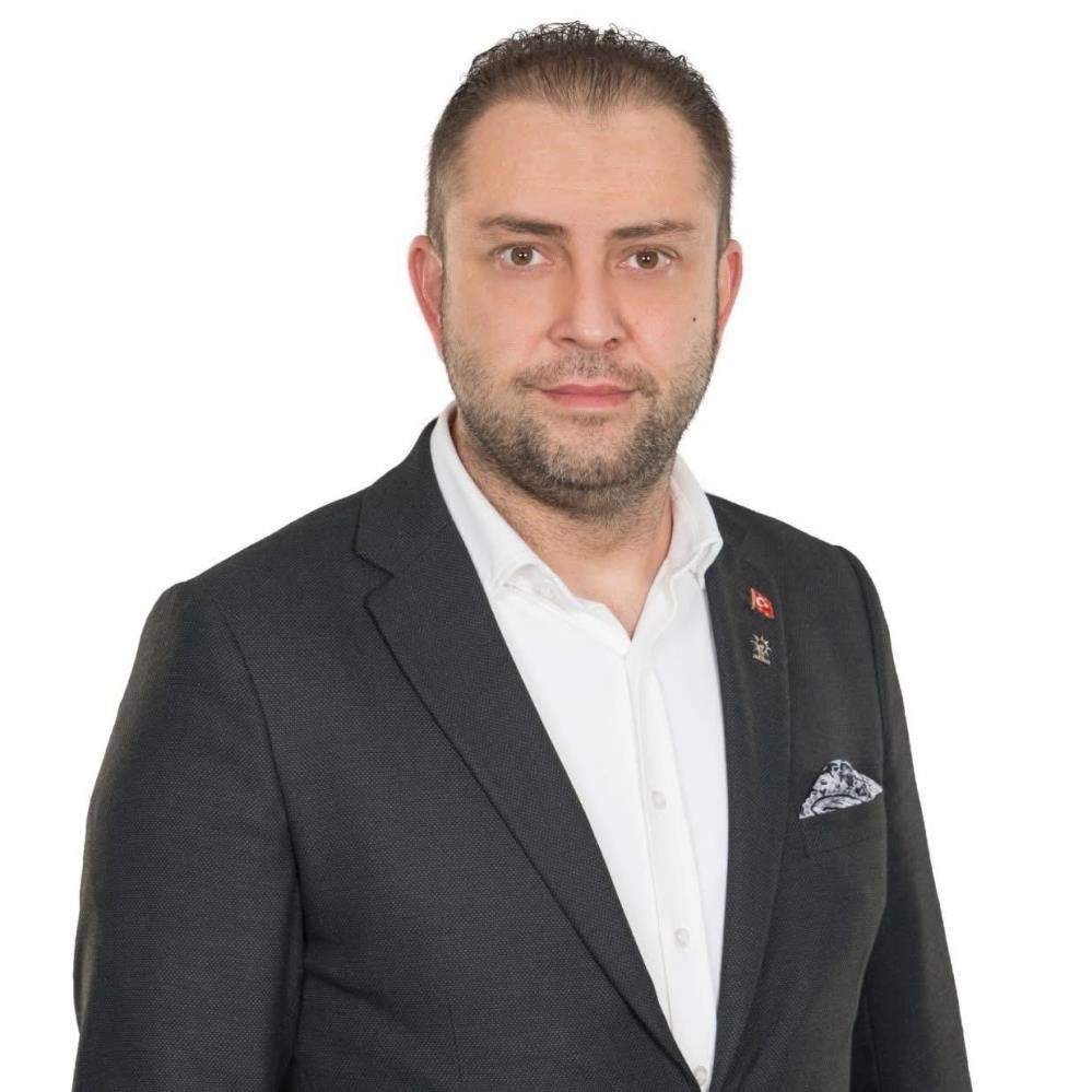 AK Partili Arslan: "Urla Belediyesinin faaliyet raporu çürümenin ve plansızlığın resmi belgesi"