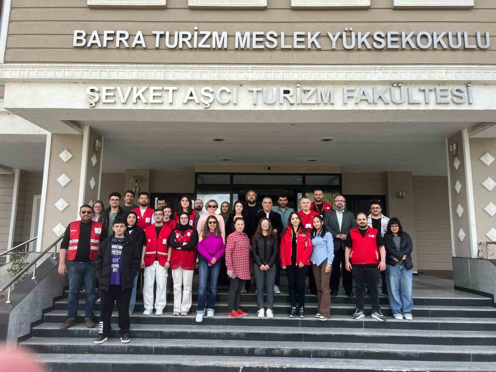 OMÜ’de "Sensiz Olmaz" sloganıyla kan bağışı etkinliği