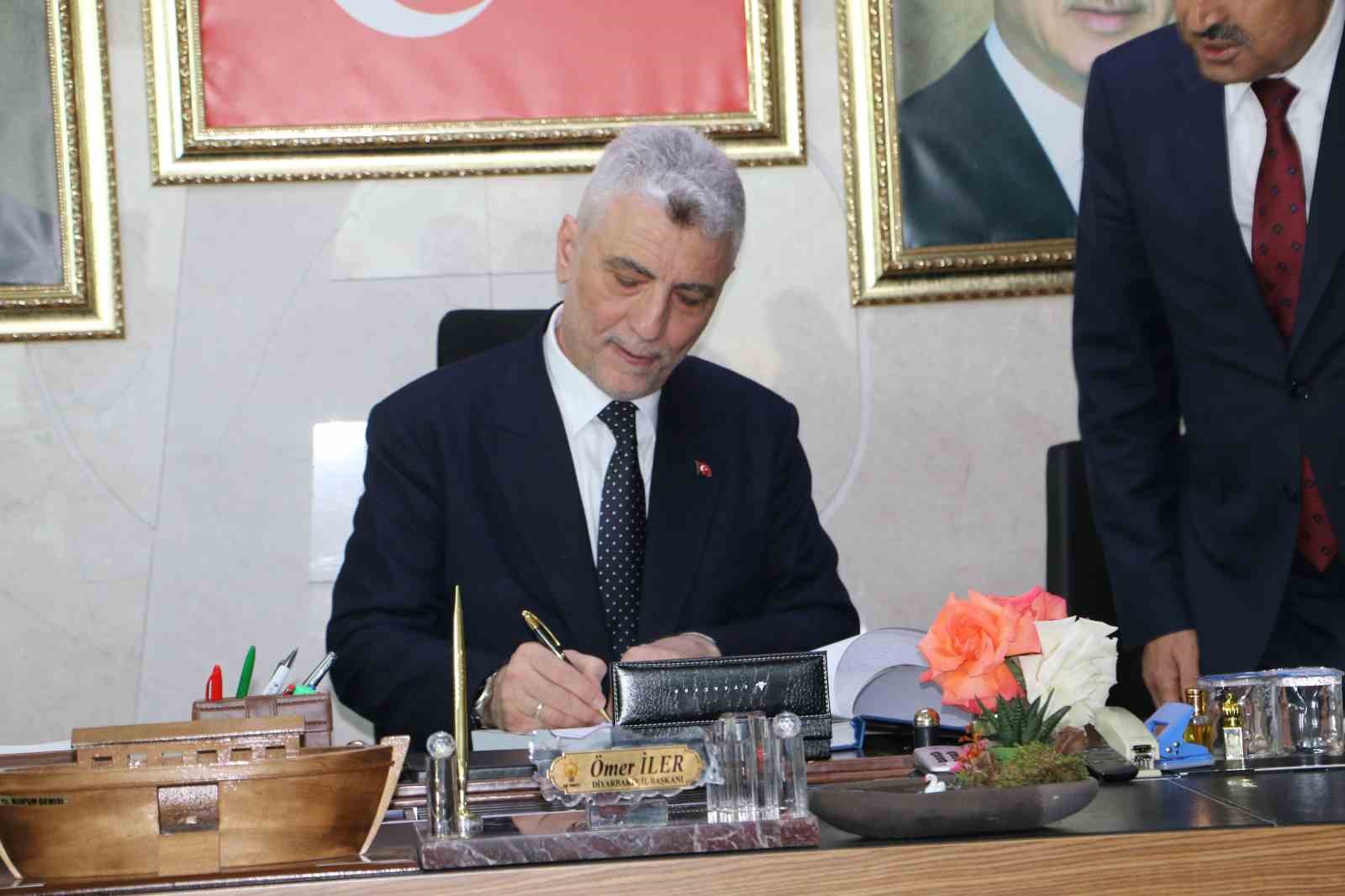 Ticaret Bakanı Bolat, Diyarbakır&rsquo;da bir takım ziyaretlerde bulundu
