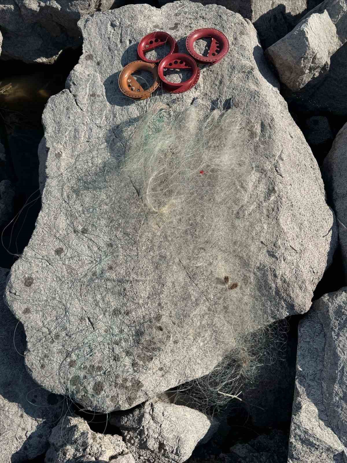 Ka&ccedil;ak Balık avı yapan 2 kişi yakalandı
