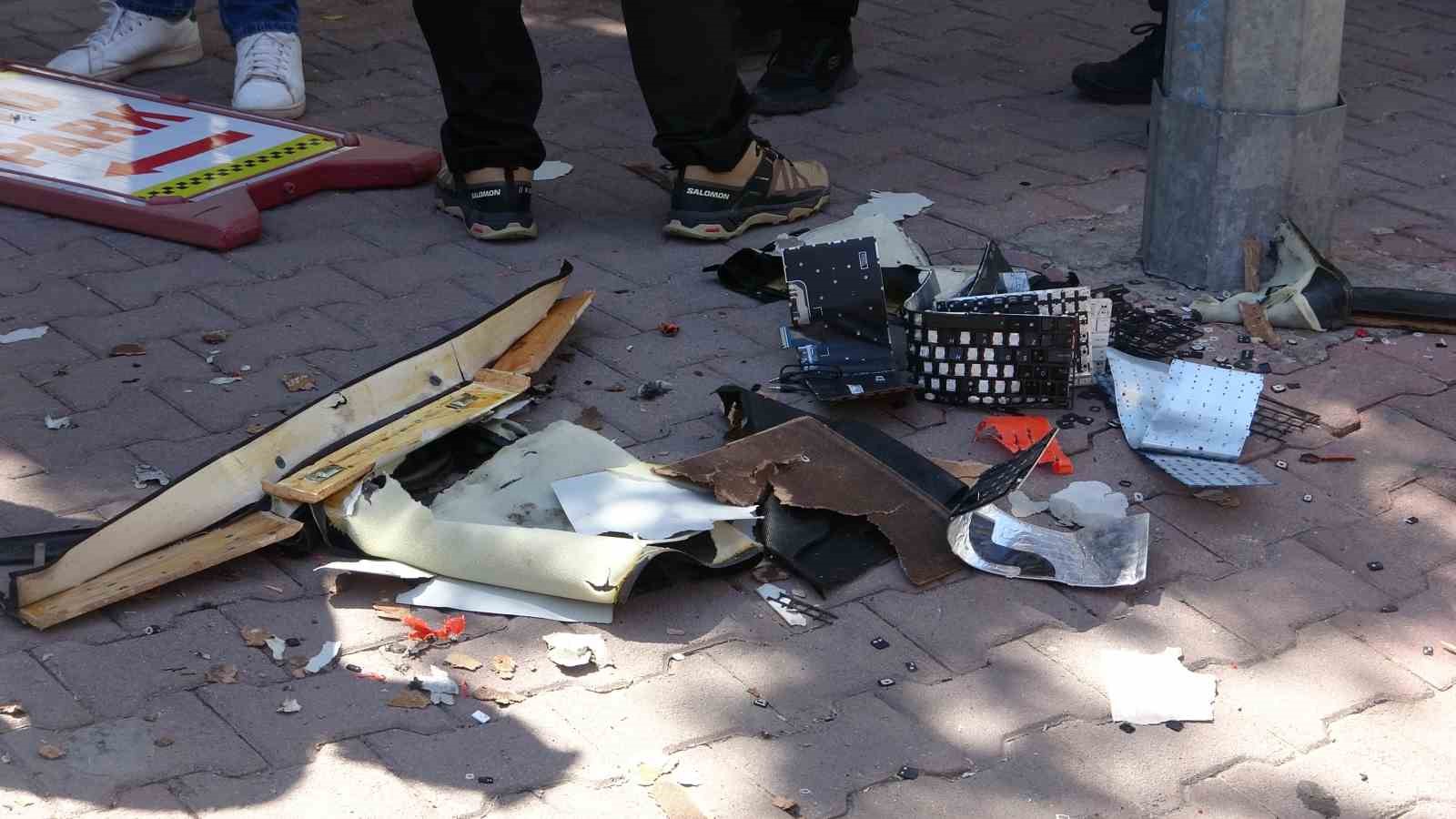 Antalya’da şüpheli çantadan bilgisayar klavyesi çıktı