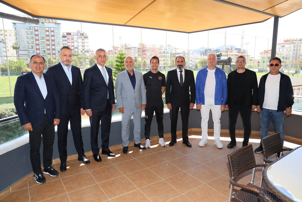 TFF Başkanı Hacıosmanoğlu’ndan Hasan Çavuşoğlu’na taziye ziyareti