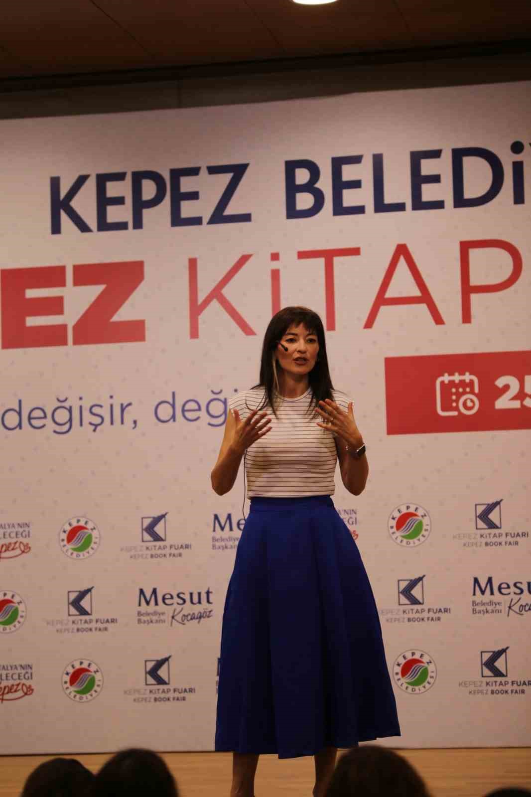 "Akademisyen Anne" Kepez Kitap Fuarı&rsquo;nda
