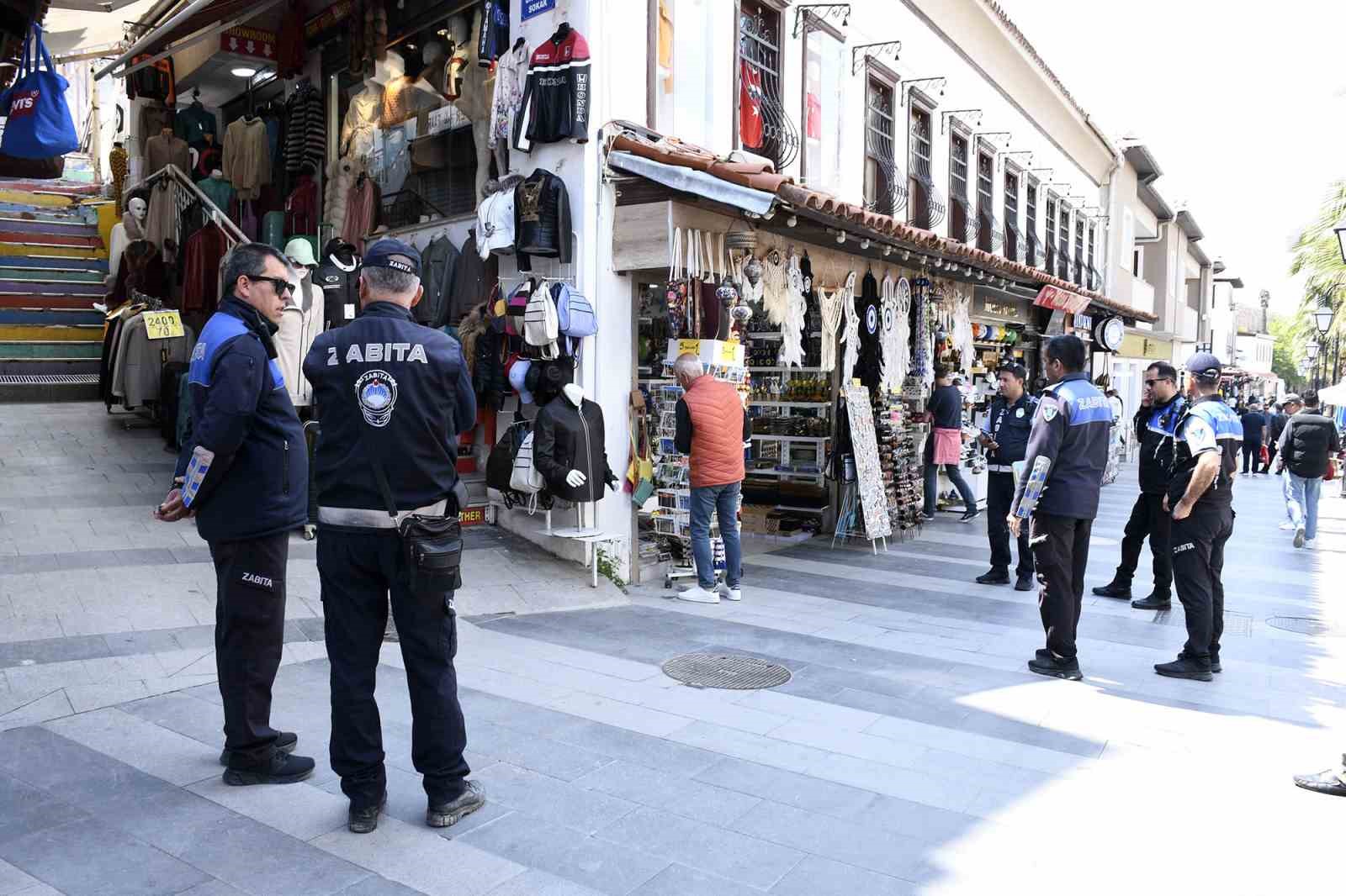 Kuşadası&rsquo;nda sıfır işgaliyeden taviz yok
