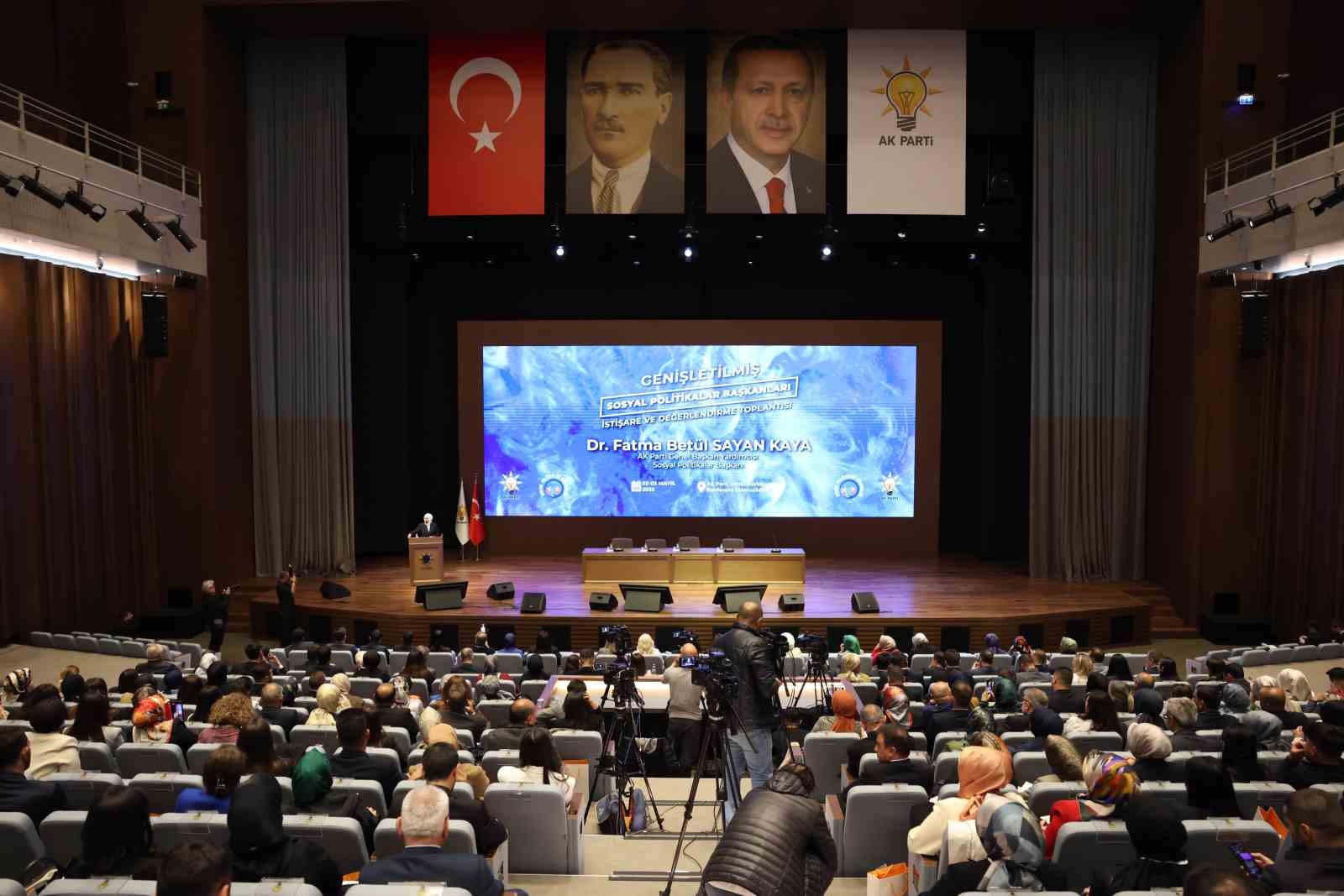 AK Parti Genel Başkan Yardımcısı Kaya: "Bu şirazesi kaymış, pusulası şaşmış ana muhalefeti maalesef herhalde bir süre daha görmeye devam edeceğiz"