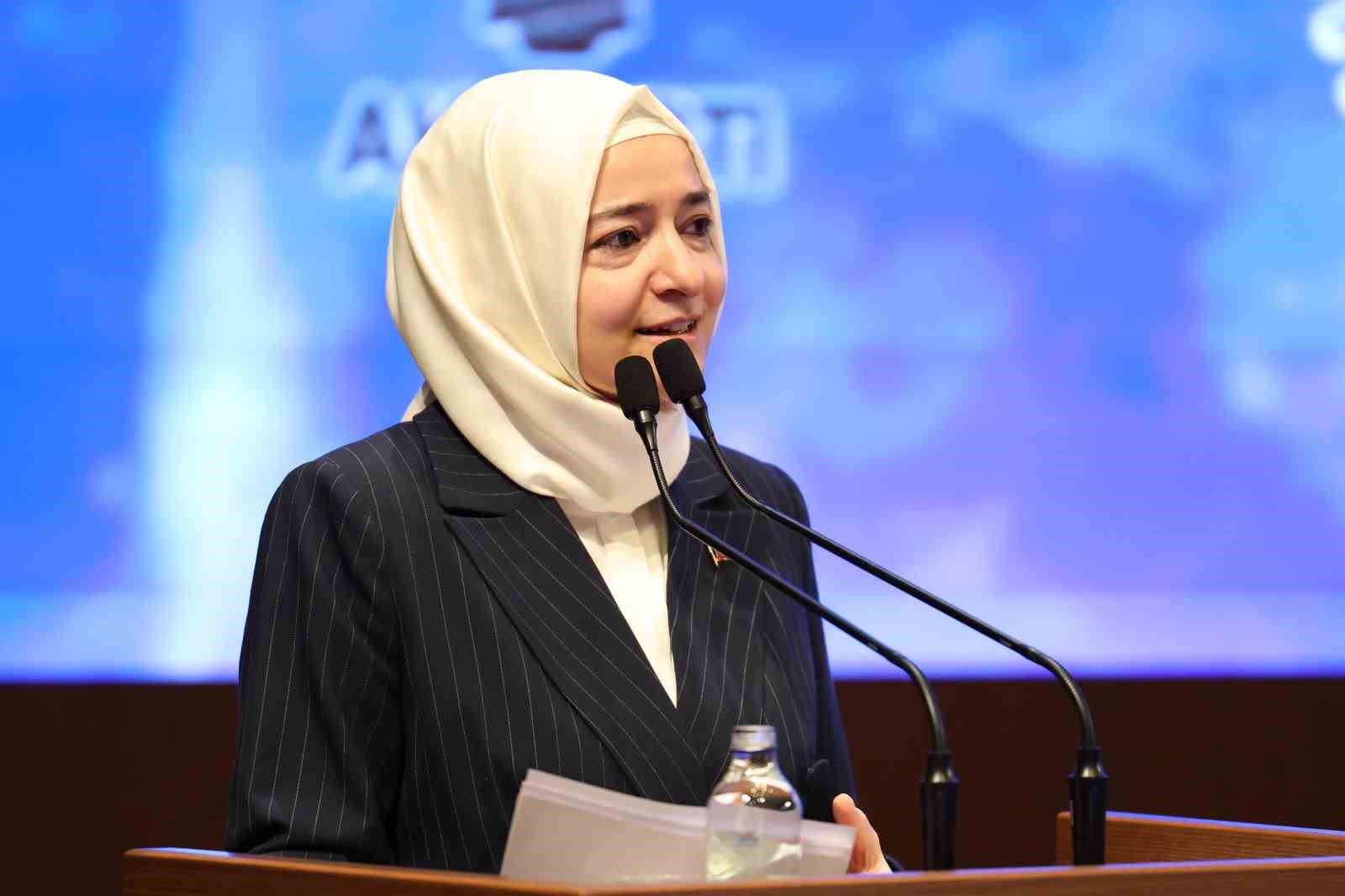 AK Parti Genel Başkan Yardımcısı Kaya: "Bu şirazesi kaymış, pusulası şaşmış ana muhalefeti maalesef herhalde bir s&uuml;re daha g&ouml;rmeye devam edeceğiz"
