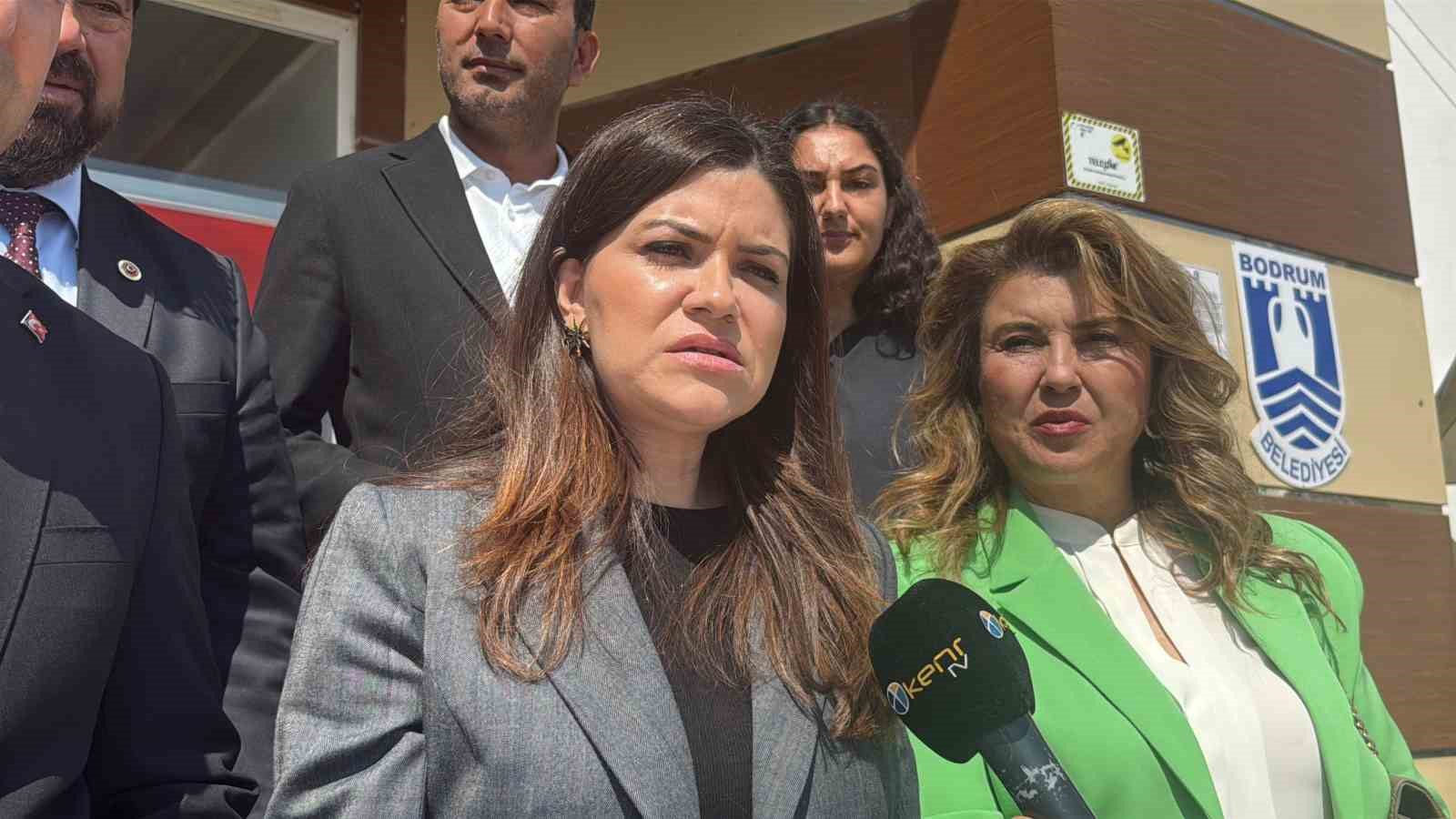 Bodrum’da meclis üyeleri kendilerine söz verilmediğini iddia ederek salonu terk etti
