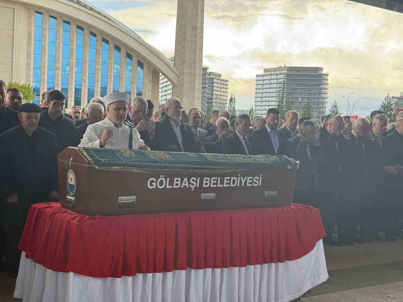 Eski MHP Milletvekili Mehmet Ekici son yolculuğuna uğurlandı