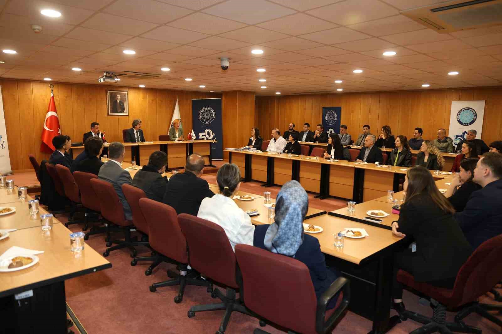 BUÜ’de başarılı akademisyen sayısı her geçen gün artıyor
