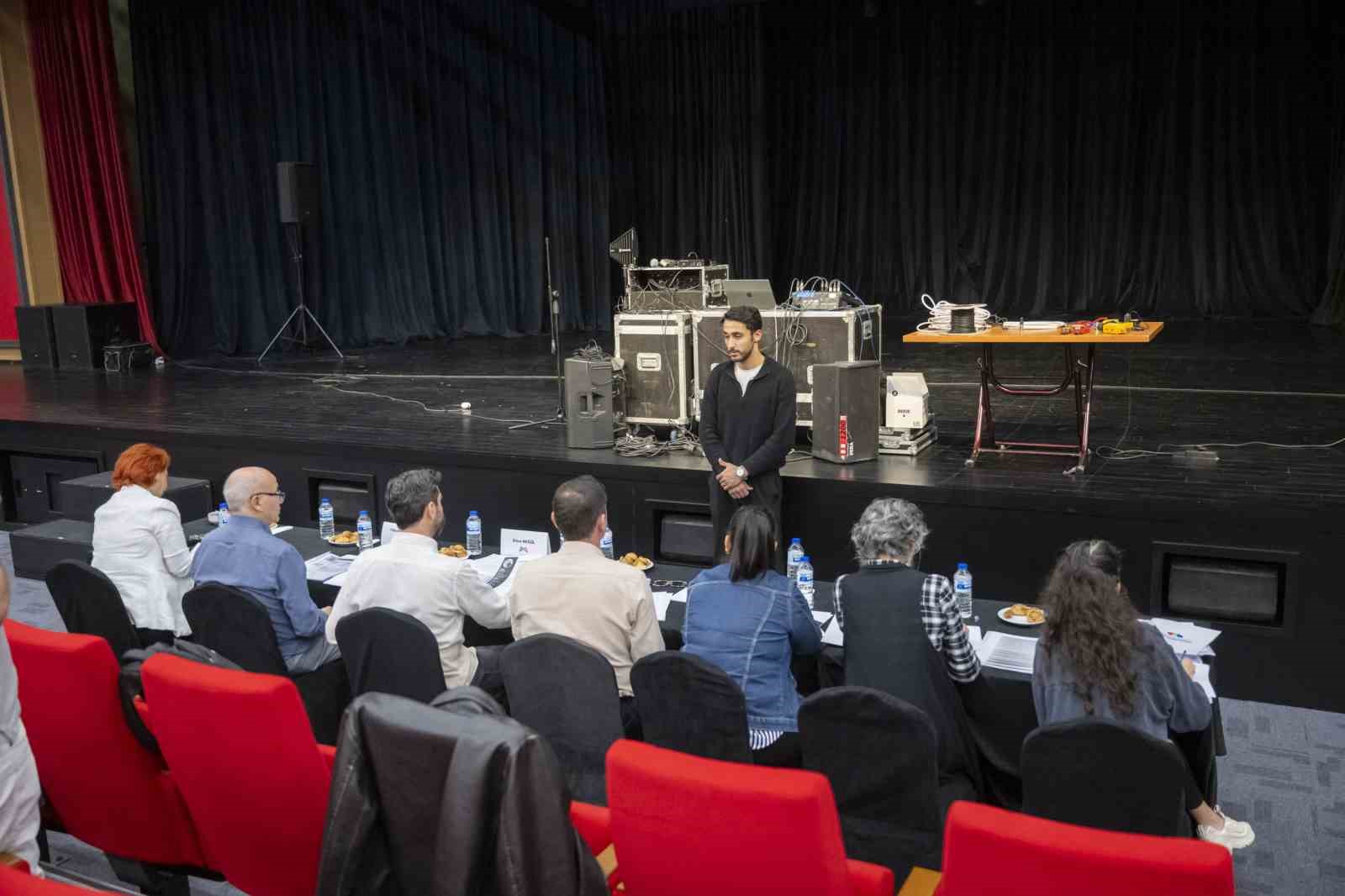 Mersin Büyükşehir Belediyesi sanatçı kadrosunu genişletiyor İhlas Haber Ajansı