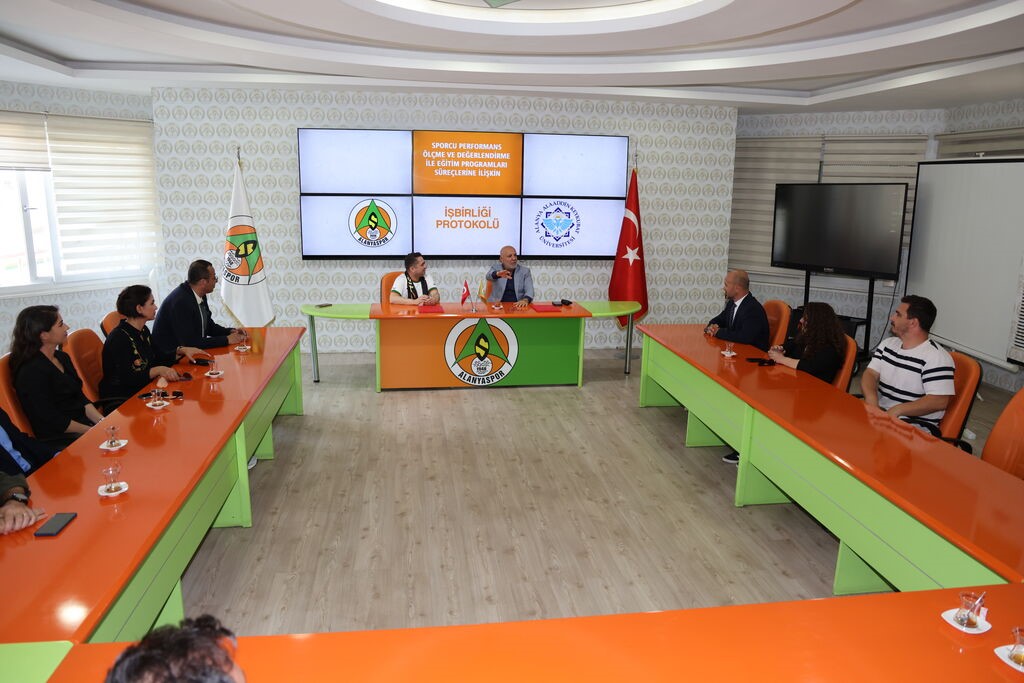 Alanyaspor, ALK&Uuml; ile işbirliği protokol&uuml; imzaladı
