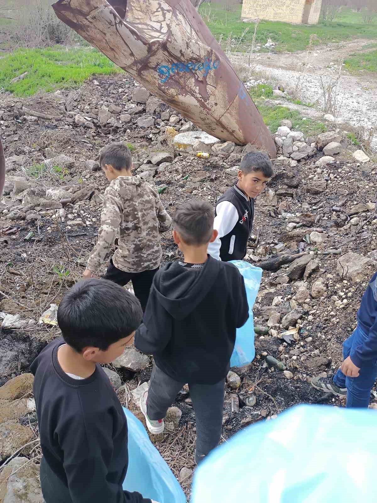 Daha temiz Tomarza i&ccedil;in mesire alanları temizlendi
