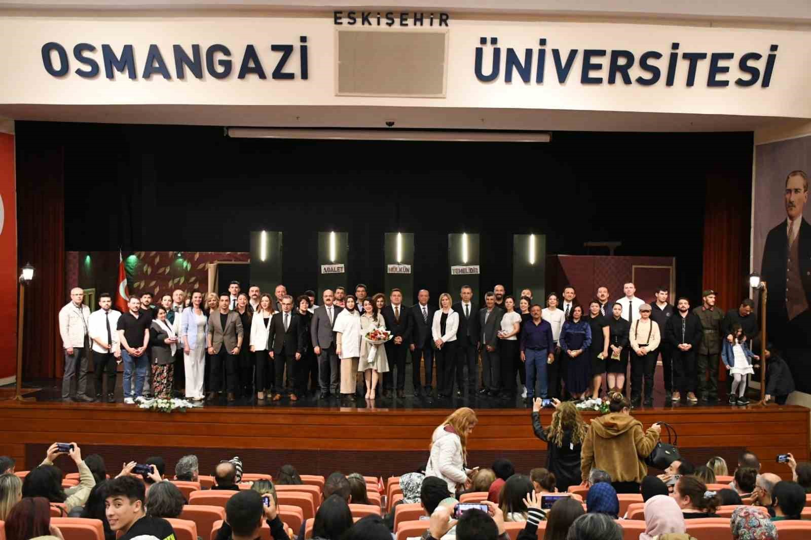 Eskişehir Cumhuriyet Başsavcılığı yargı mensuplarınca hazırlanan "Reis Bey" oyunu sahnelendi

