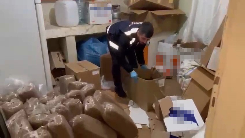 Samsun’da 525 bin makaron ve 102 bin adet içi doldurulmuş kaçak sigara ele geçirildi