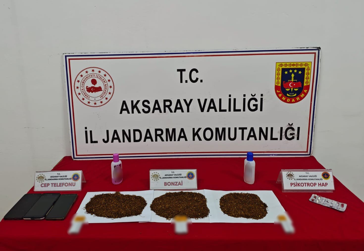 Jandarmadan uyuşturucu operasyonu: 3 tutuklama