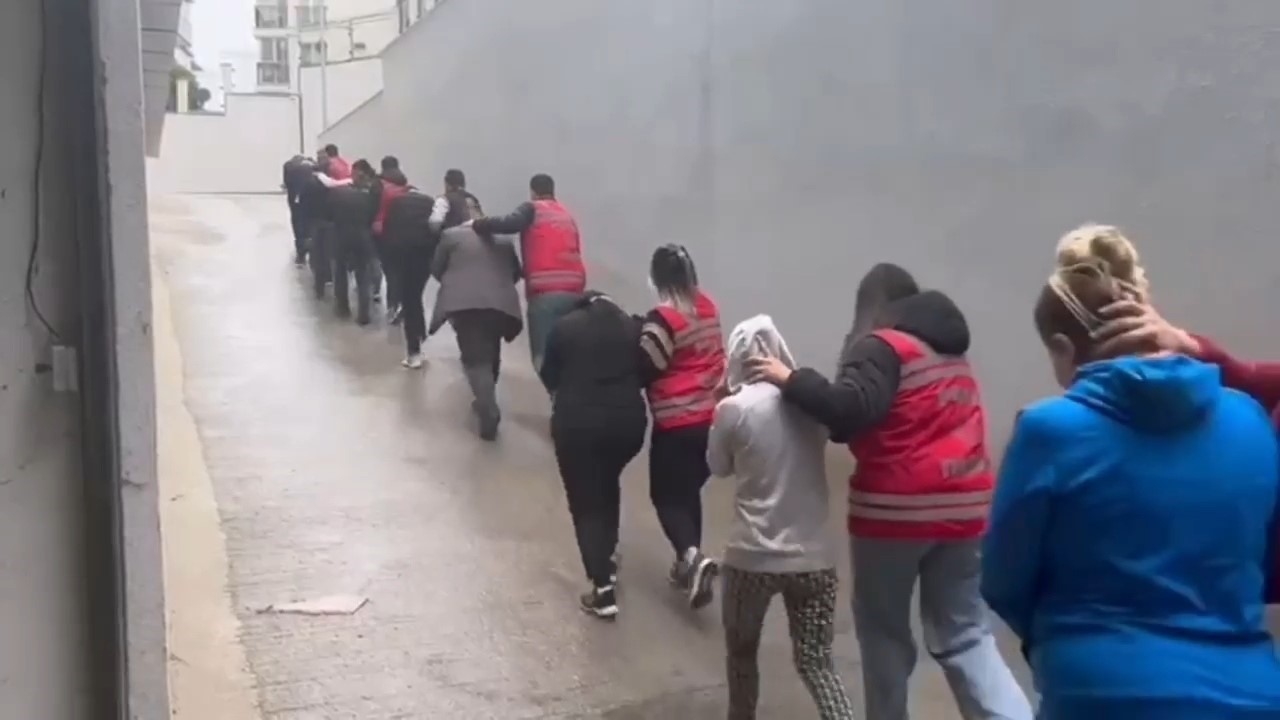 Tekirdağ merkezli 3 ilde fuhuş çetesine operasyon: 9 tutuklama