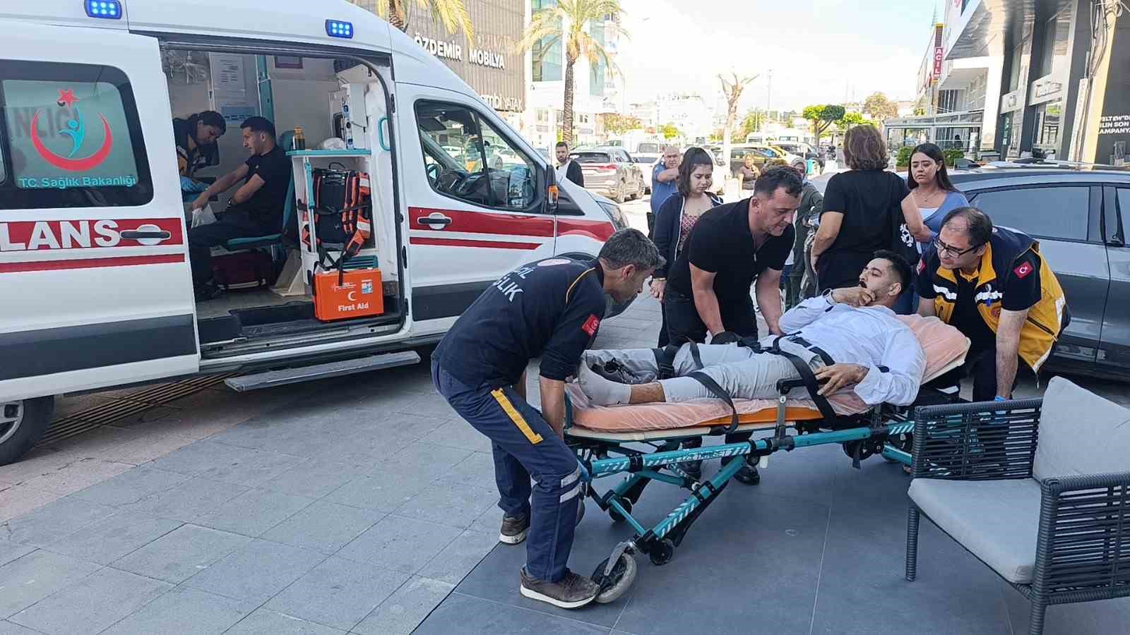 Aynı noktada peş peşe motosiklet kazaları: Polis ve sağlık ekipleri hangisine yetişeceğini şaşırdı