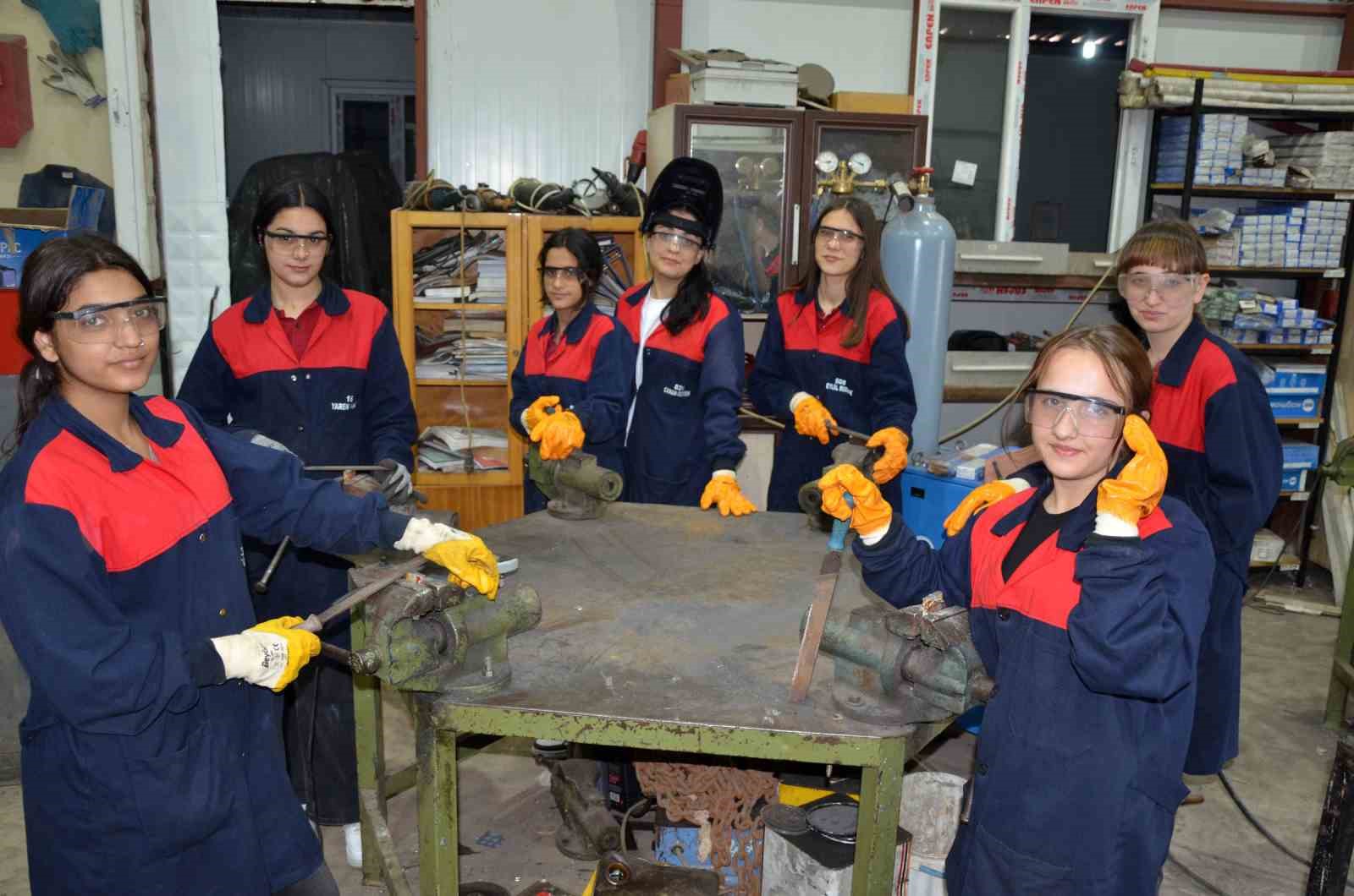 Kırkağaçlı kızlar kaynakçılık sektörüne çare olacak