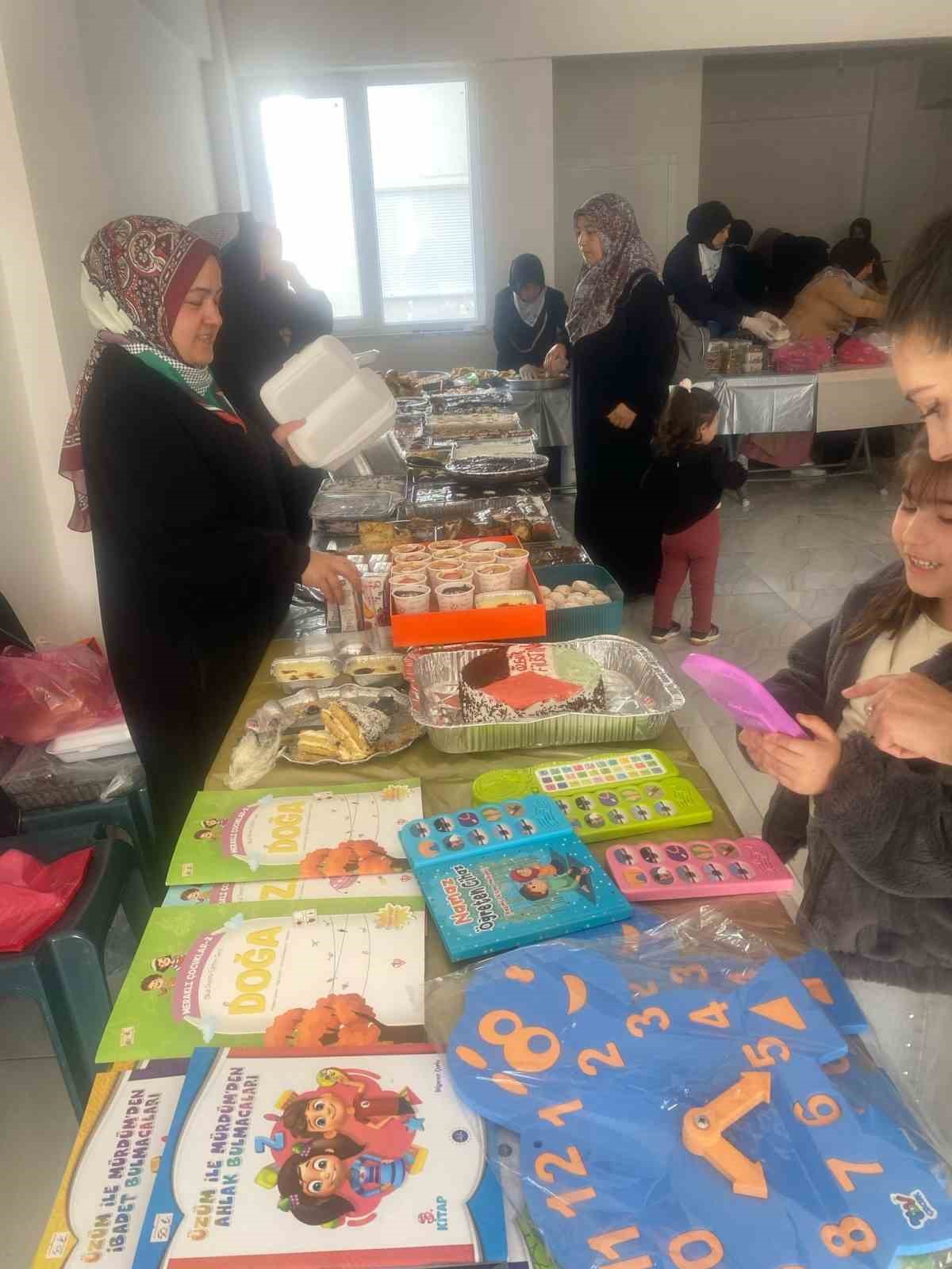 Yozgat&rsquo;ta, Kud&uuml;s ve Filistin&rsquo;e destek amacıyla hayır &ccedil;arşısı kuruldu
