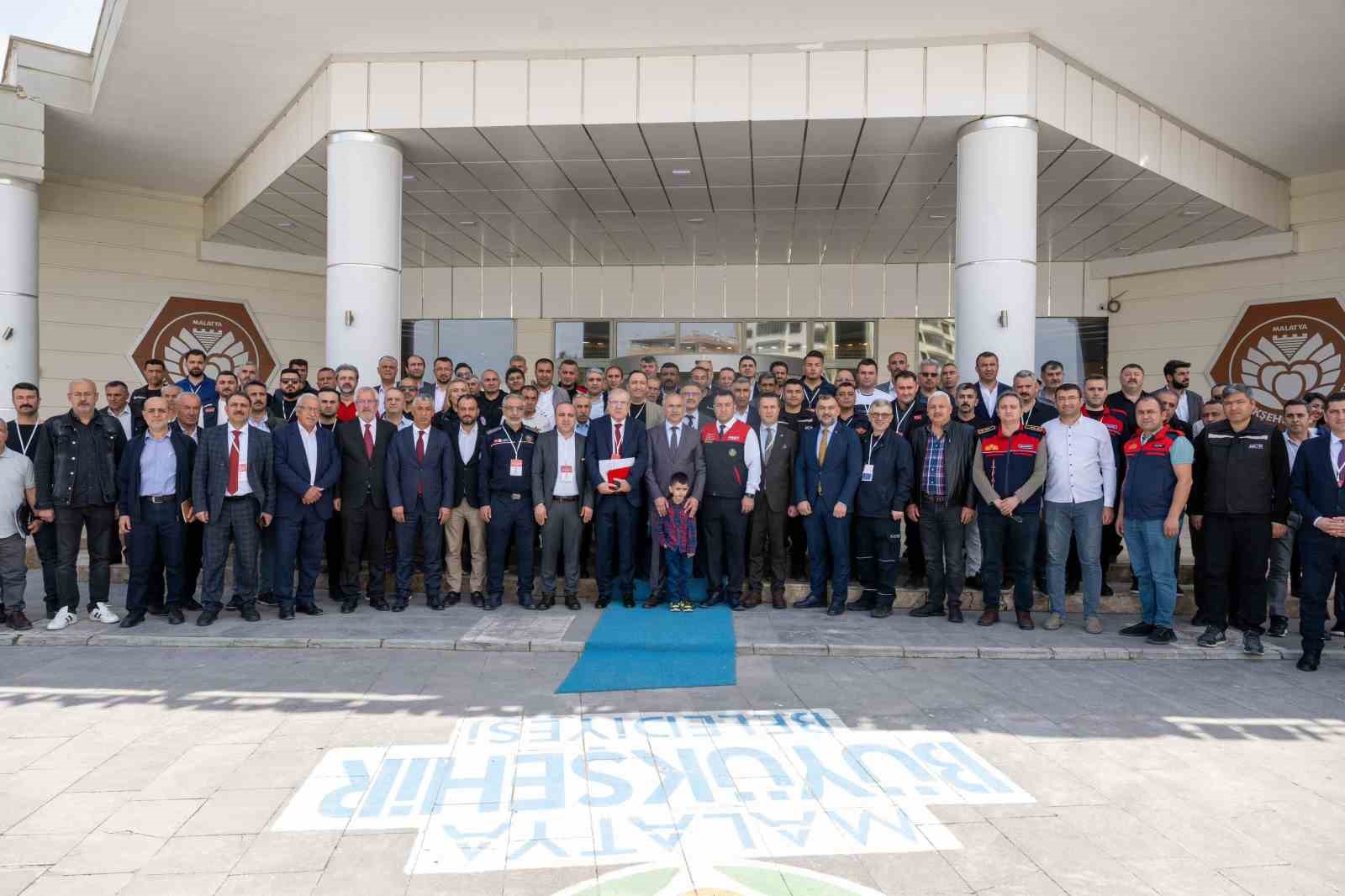 81 ilin itfaiyecileri Malatya’da toplandı