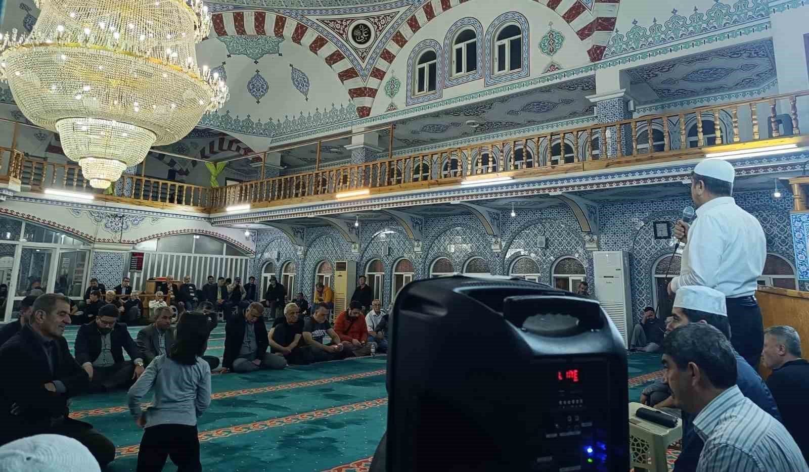 Anamur’da 11 kişilik hac kafilesi kutsal topraklara uğurlandı