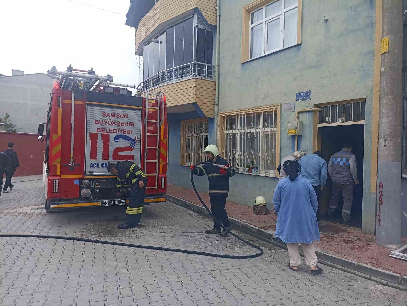 Bafra’da yangın paniği