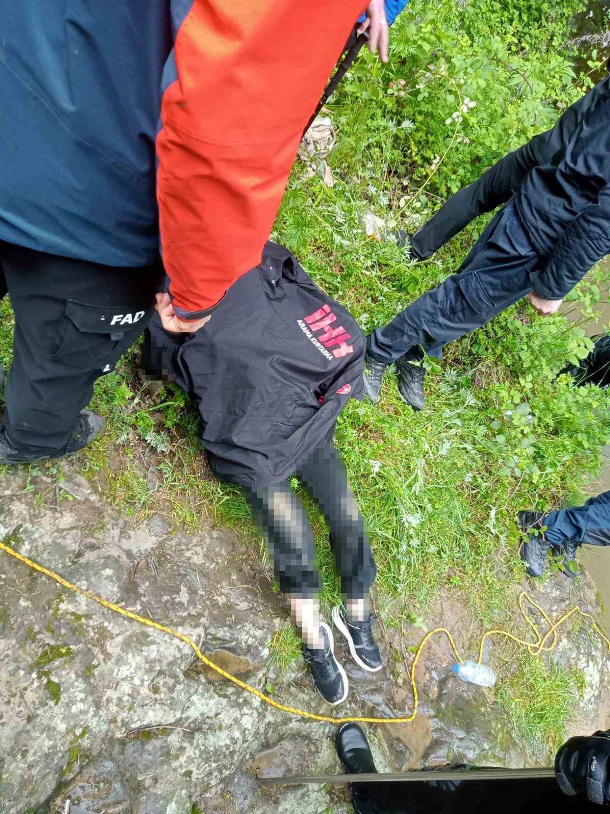 Ordu&rsquo;da kayıp olarak aranan 2 kişiden birinin cesedi kanyonda bulundu
