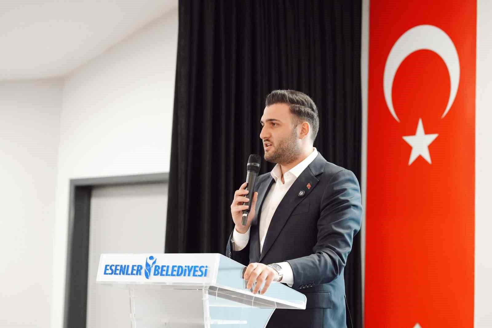 İstanbul&rsquo;un 39 il&ccedil;esinde gen&ccedil;lere eş zamanlı ilk yardım eğitimi
