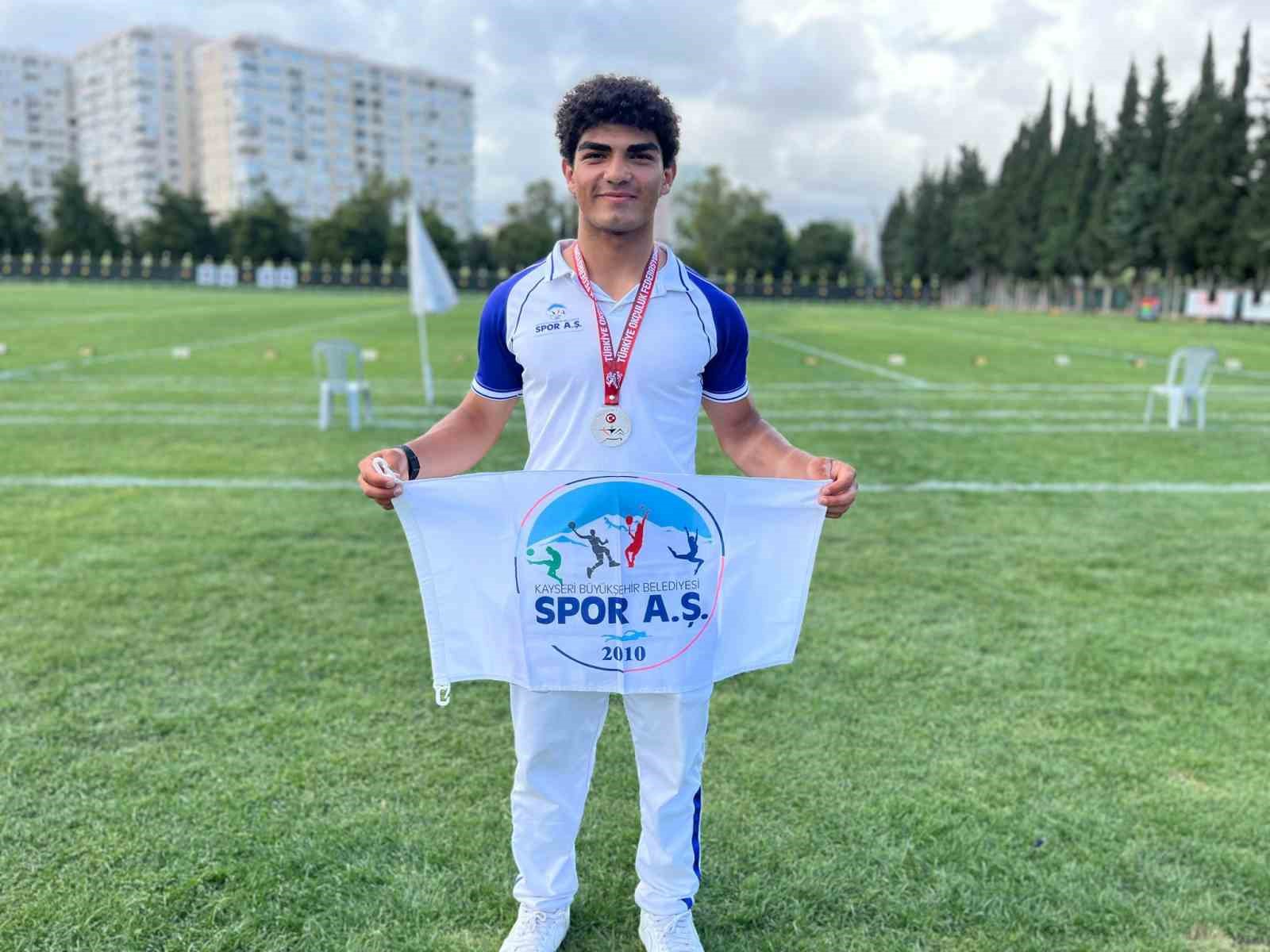 Kutay Tek, Türkiye ikincisi oldu