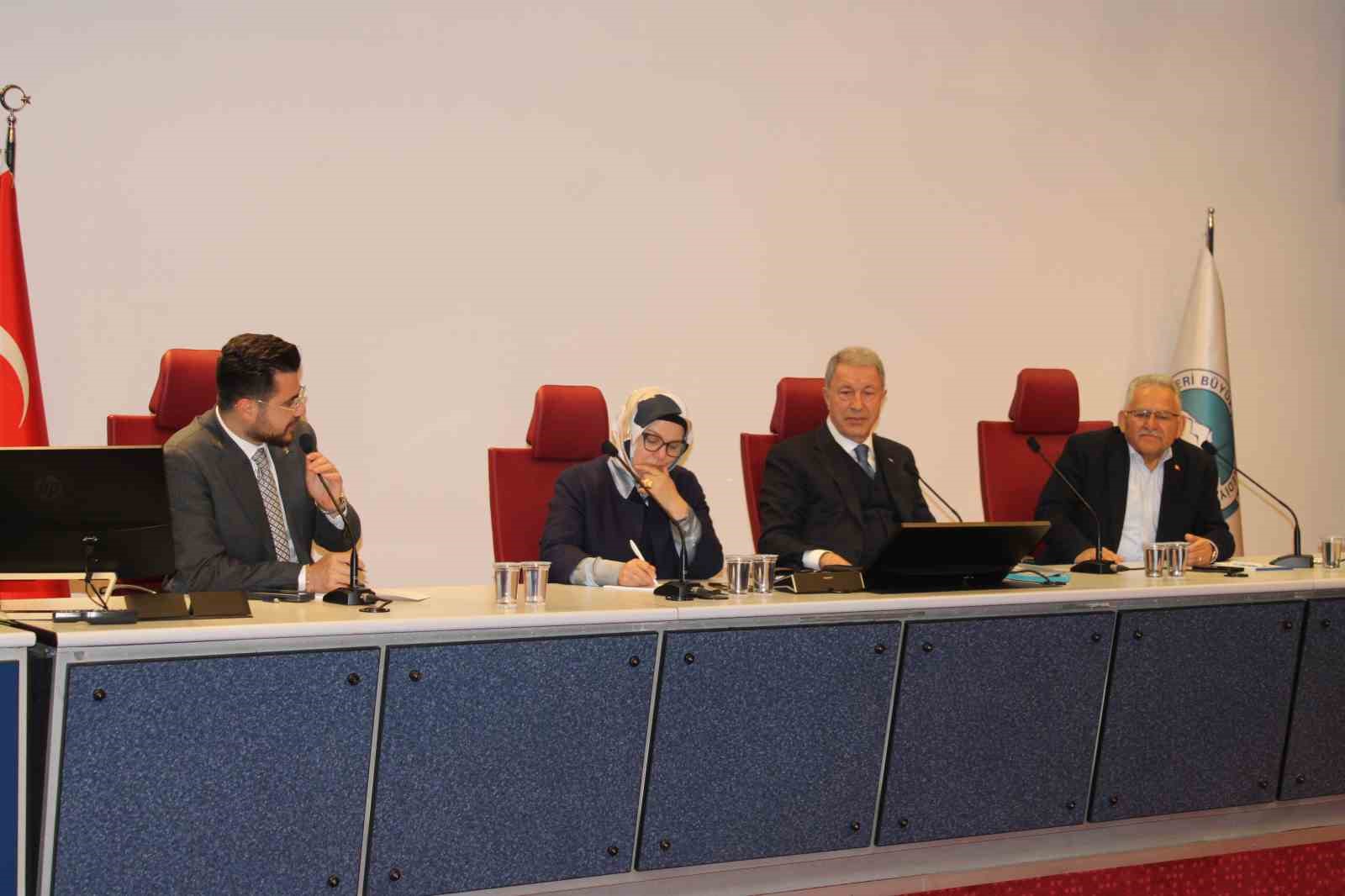 Hulusi Akar: "Terörsüz Türkiye sürecinde herhangi bir aksama, vazgeçme yok"