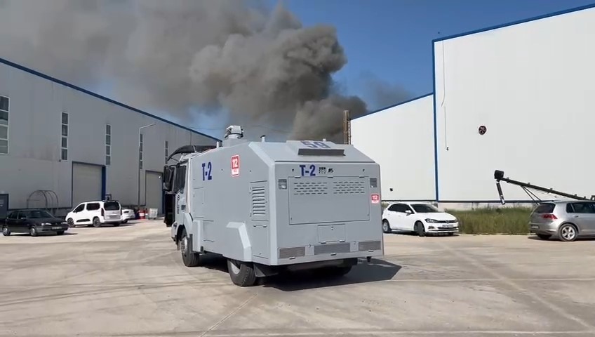 Tekirdağ’da fabrika yangını kontrol altına alındı