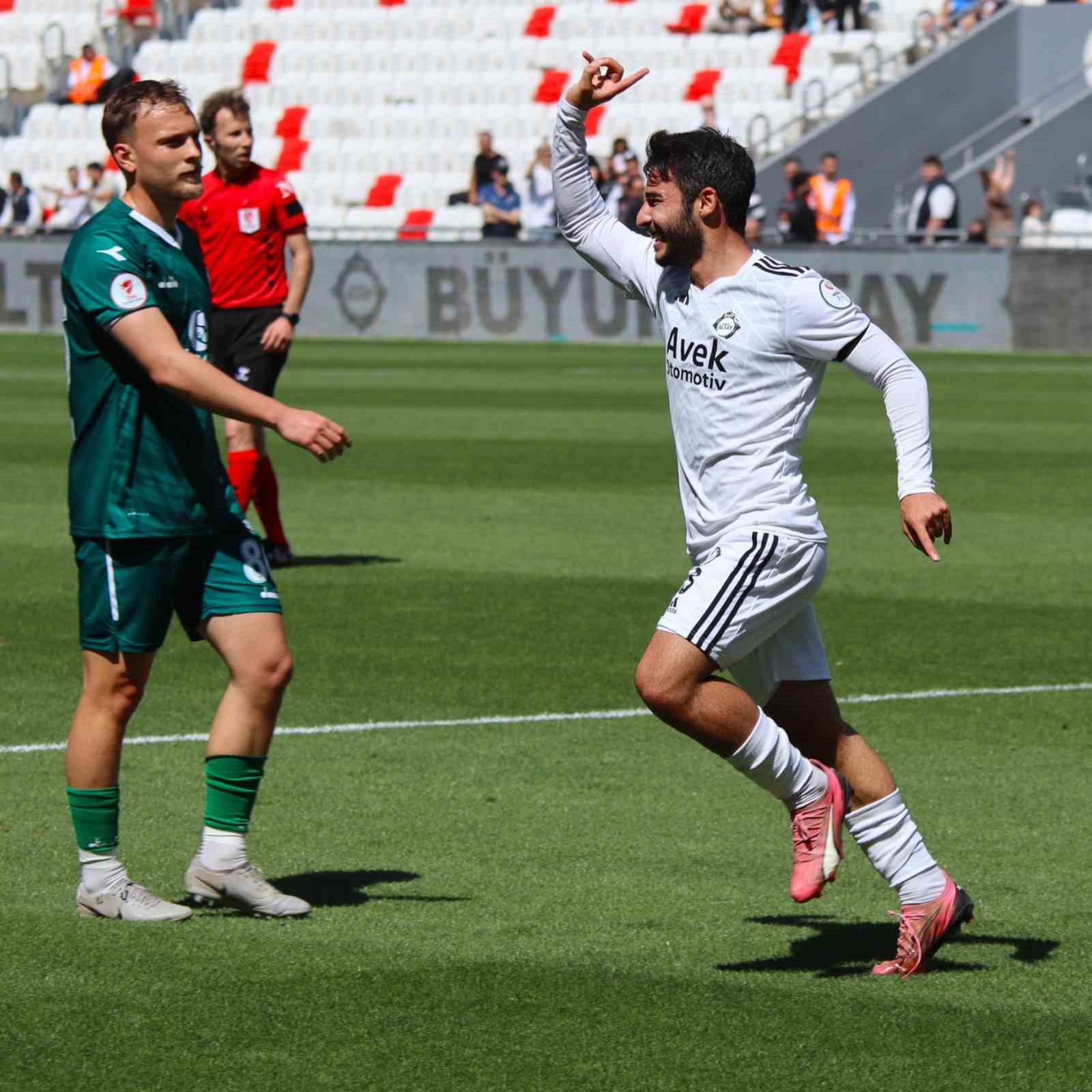 Altay, 2. Lig&rsquo;e galibiyetle veda etti
