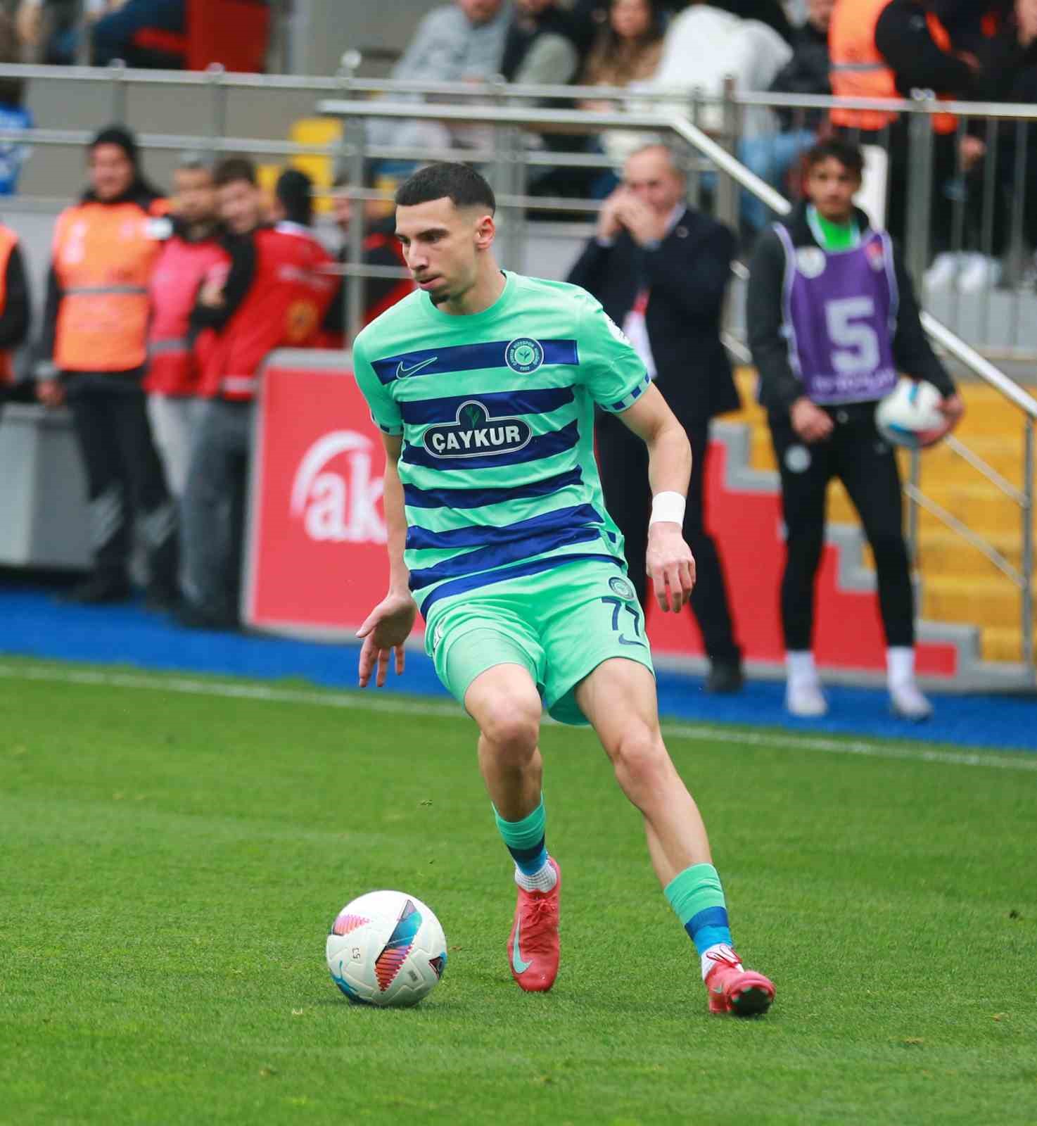 Trendyol Süper Lig: Çaykur Rizespor: 0 - Gaziantep FK: 0 (İlk yarı)