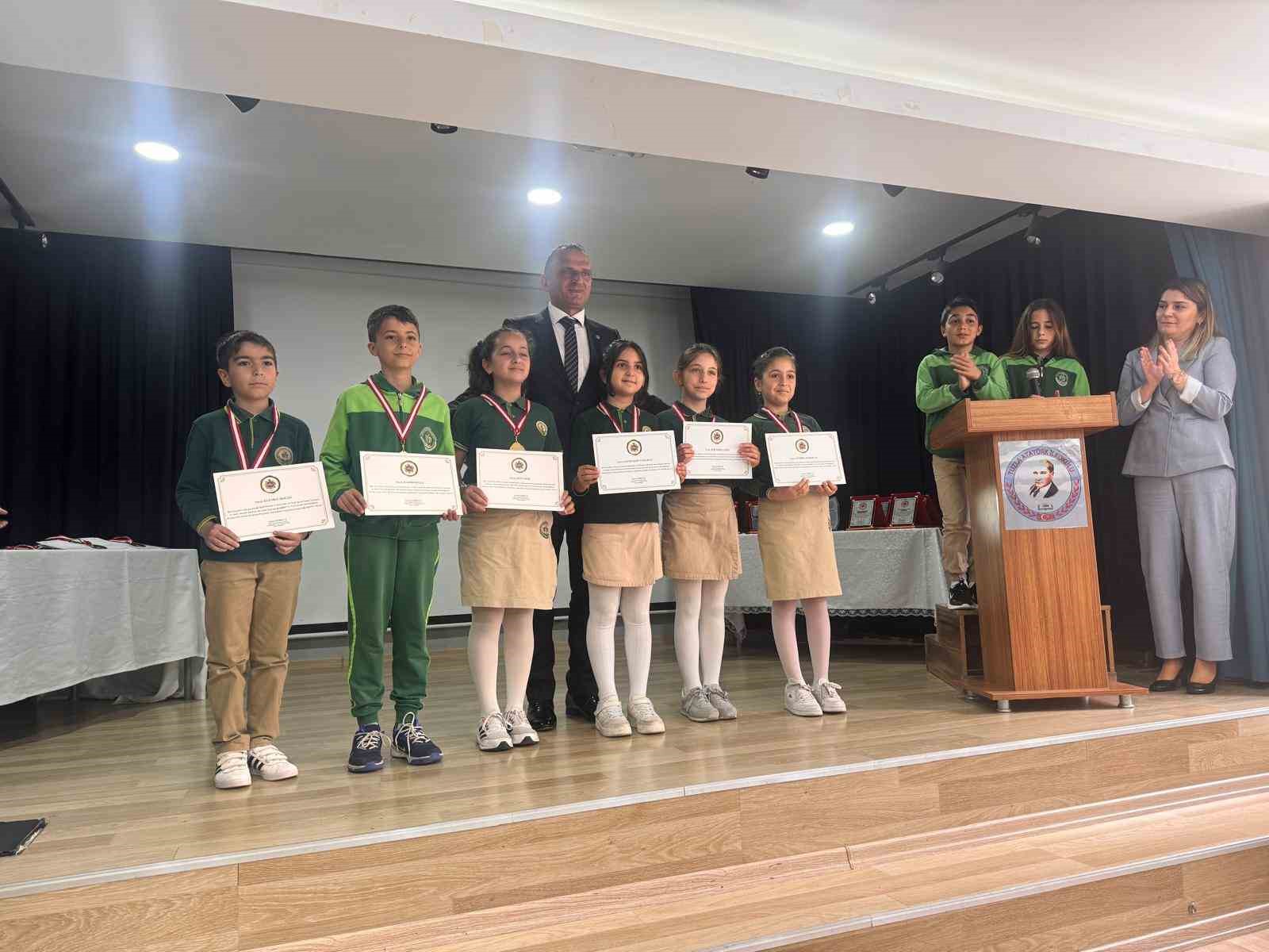 Tuzla’dan yola çıkan kitaplar Ağrı’da umuda dönüştü
