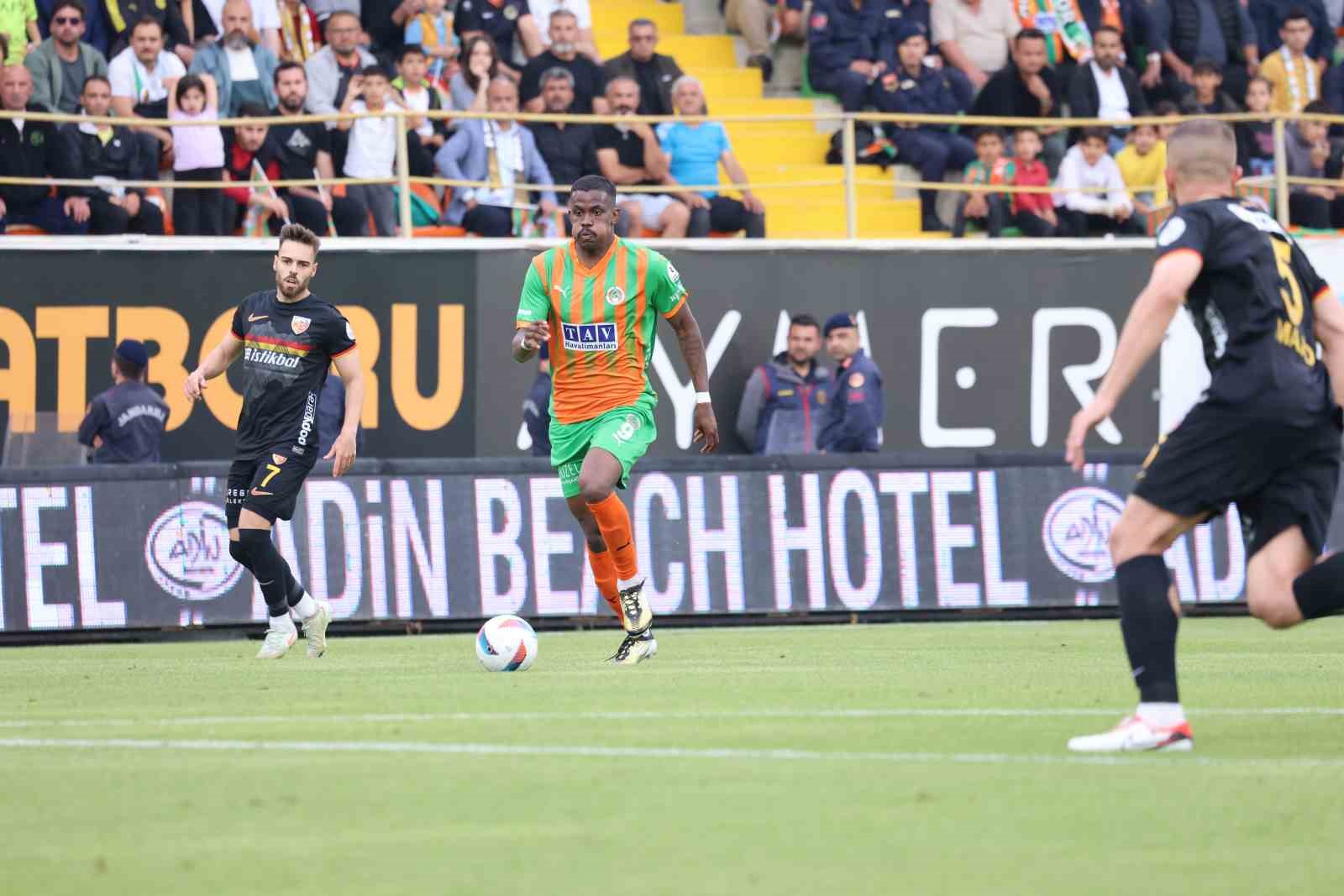 Trendyol Süper Lig: Alanyaspor: 1 - Kayserispor: 1 (Maç sonucu)
