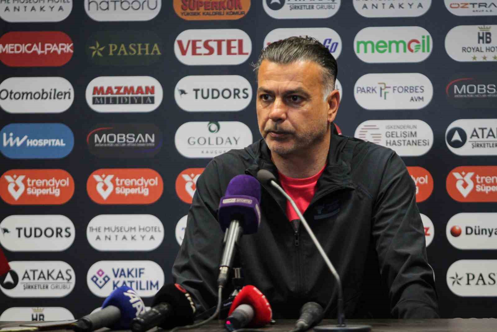 Murat Şahin: "Hedefsiz kalmanın sıkıntılarını yaşıyoruz"