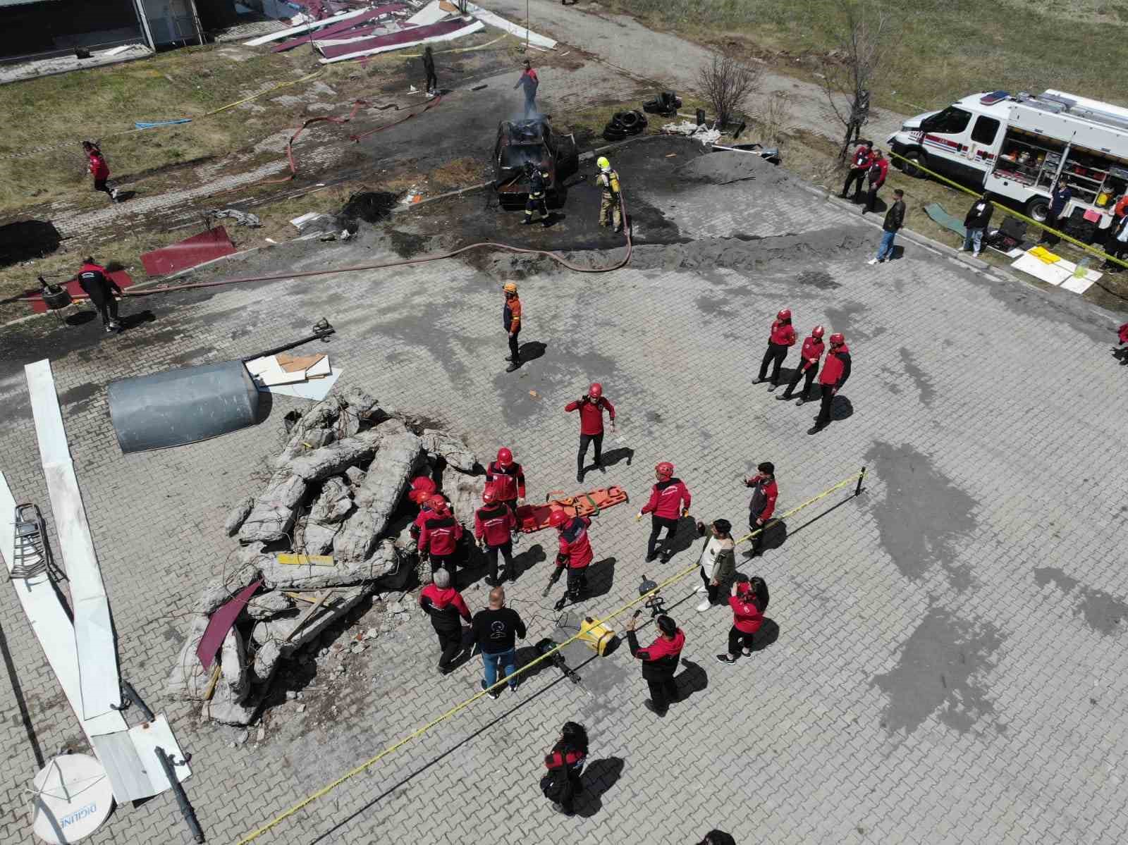 Ardahan Üniversitesi’nde gerçeğini aratmayan tatbikat