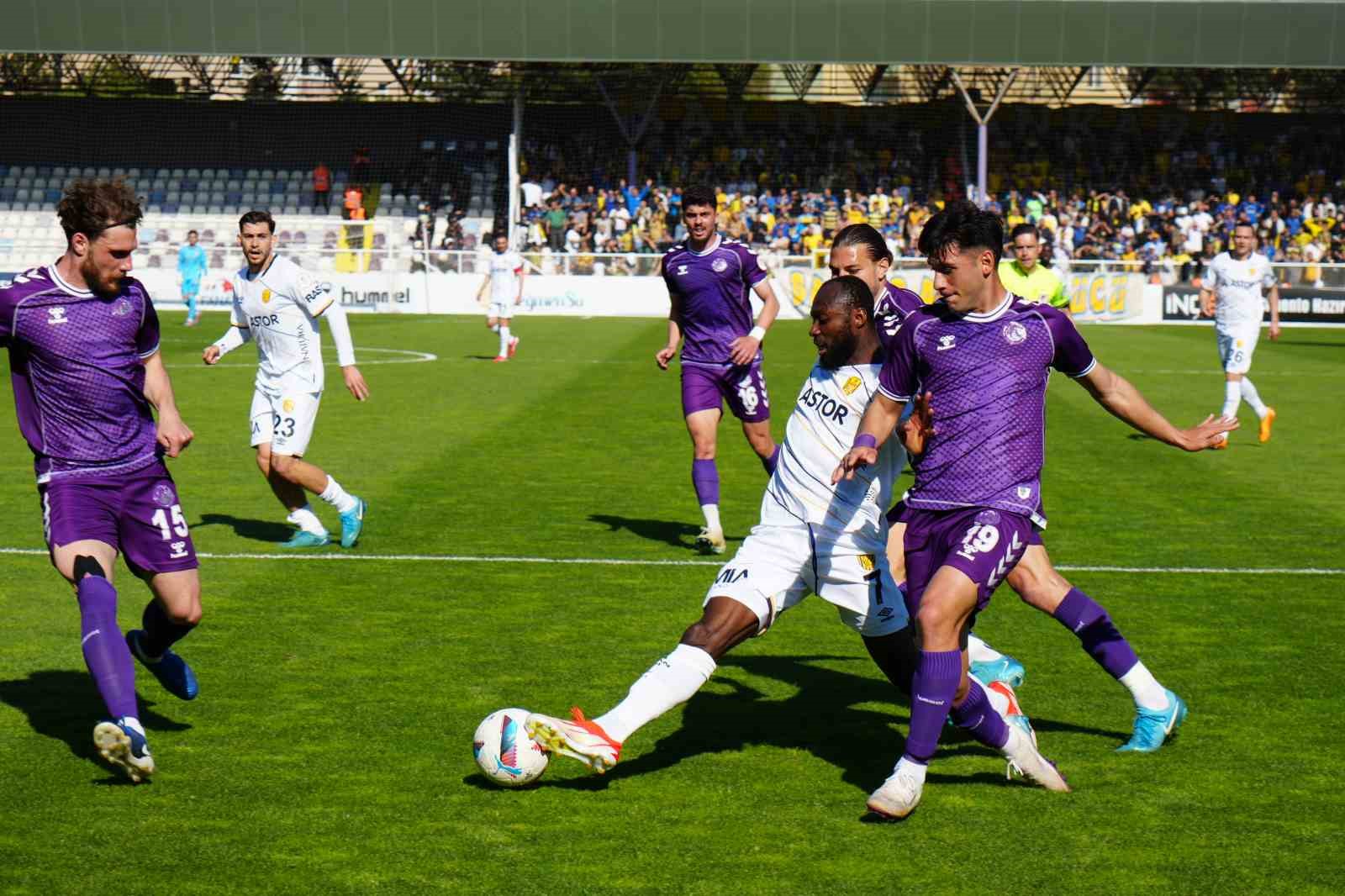 Trendyol 1. Lig: Ankara Keçiörengücü: 2 - MKE Ankaragücü: 3
