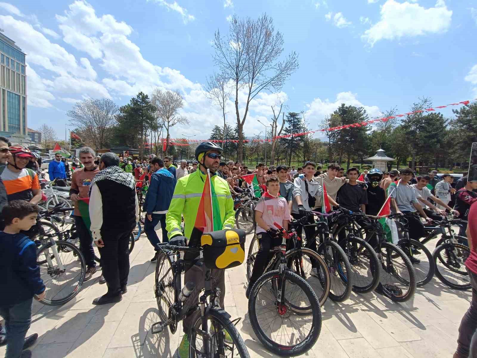 Malatya’da "Gazze için sür ve diren" etkinliği düzenlendi