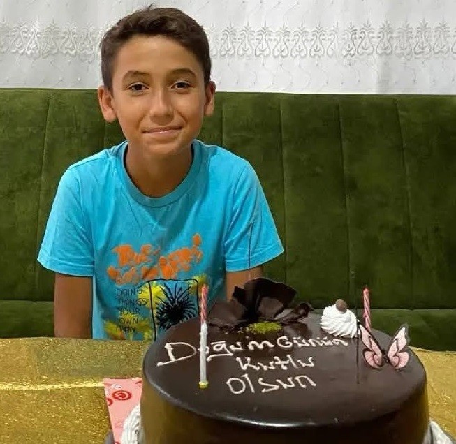 Kazada hayatını kaybeden 12 yaşındaki G&ouml;khan son yolculuğuna uğurlandı
