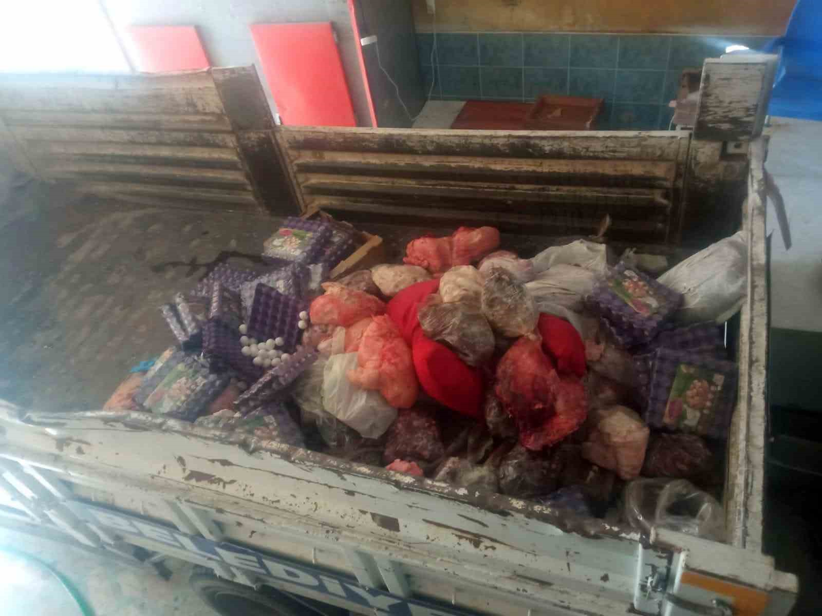 Gaziantep&rsquo;te 1,5 ton bozuk et ele ge&ccedil;irildi
