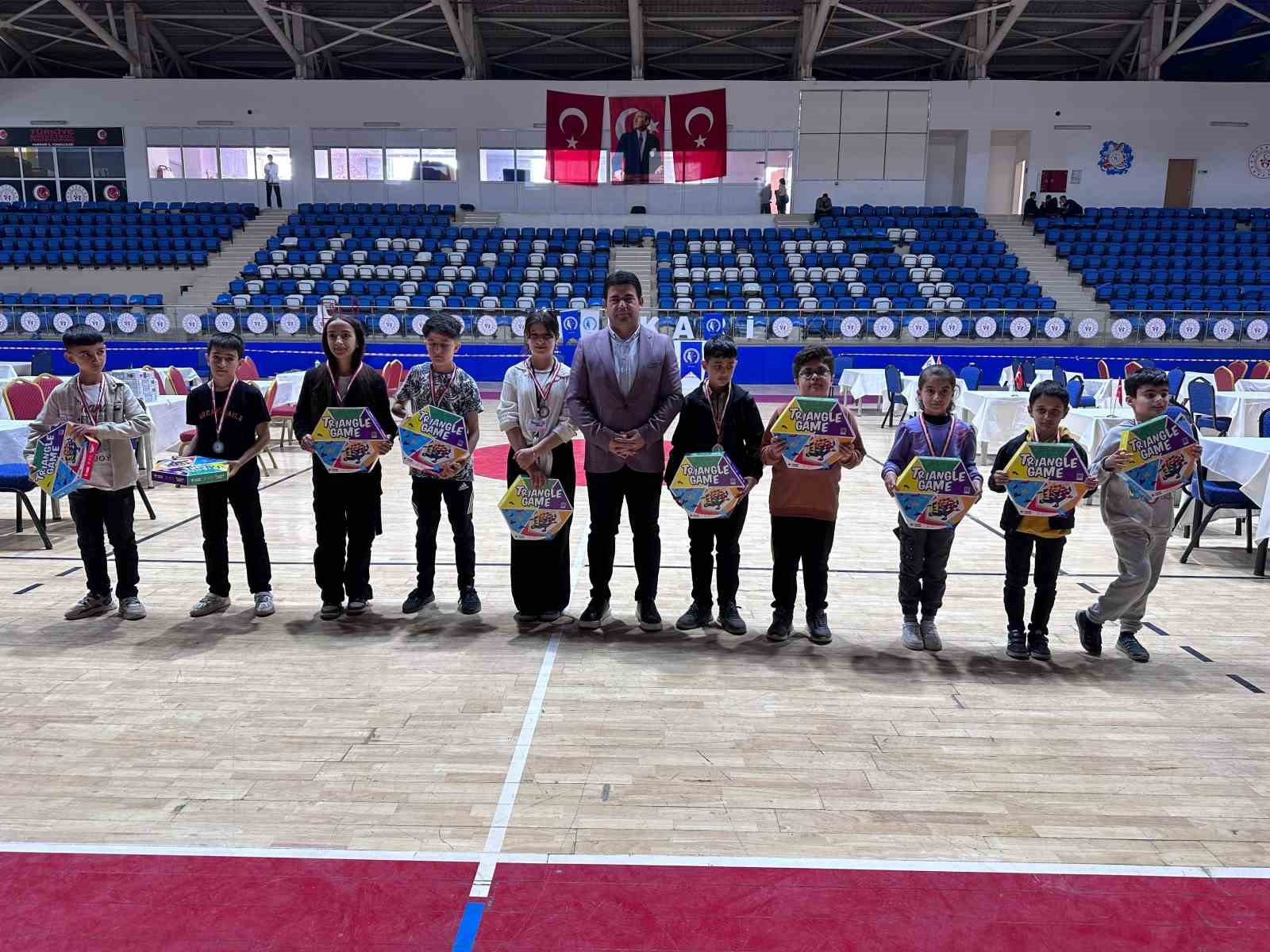 Hakkari’de ‘Akıl ve Zekâ Oyunları Turnuvası İl Finali’ tamamlandı