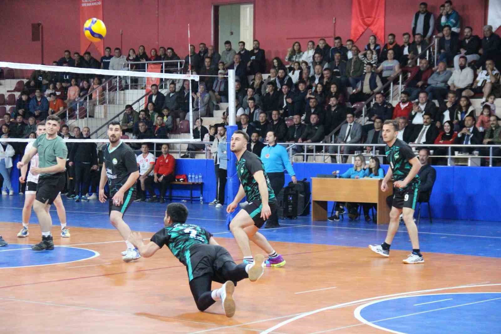 Çal’da filenin şampiyonu belli oldu