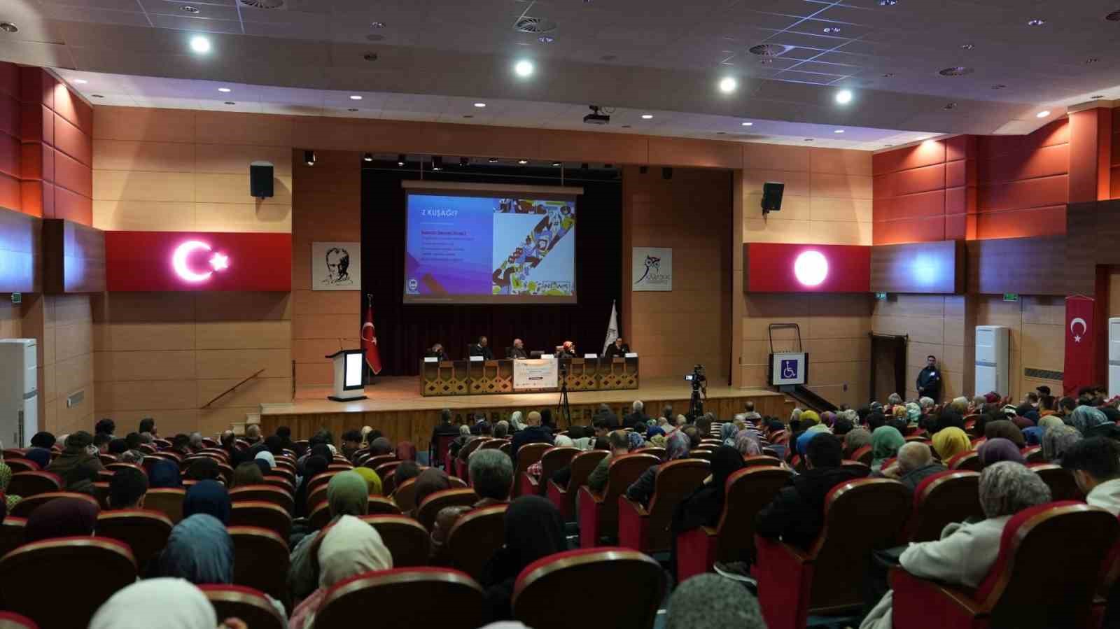 KBÜ’de "Din ve Maneviyat Psikolojisi" sempozyumu düzenlendi
