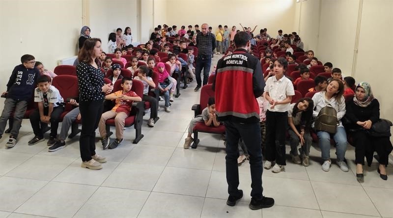 Minik &ouml;ğrenciler gıda konusunda bilgilendirildi
