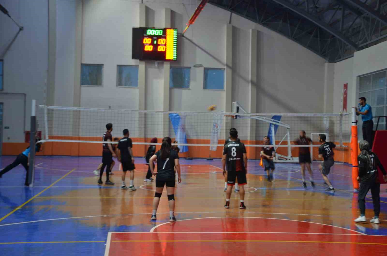 Bulanık’ta ‘Voleybol Turnuvası’ sona erdi