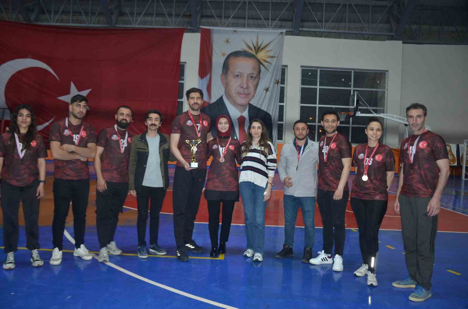 Bulanık’ta ‘Voleybol Turnuvası’ sona erdi