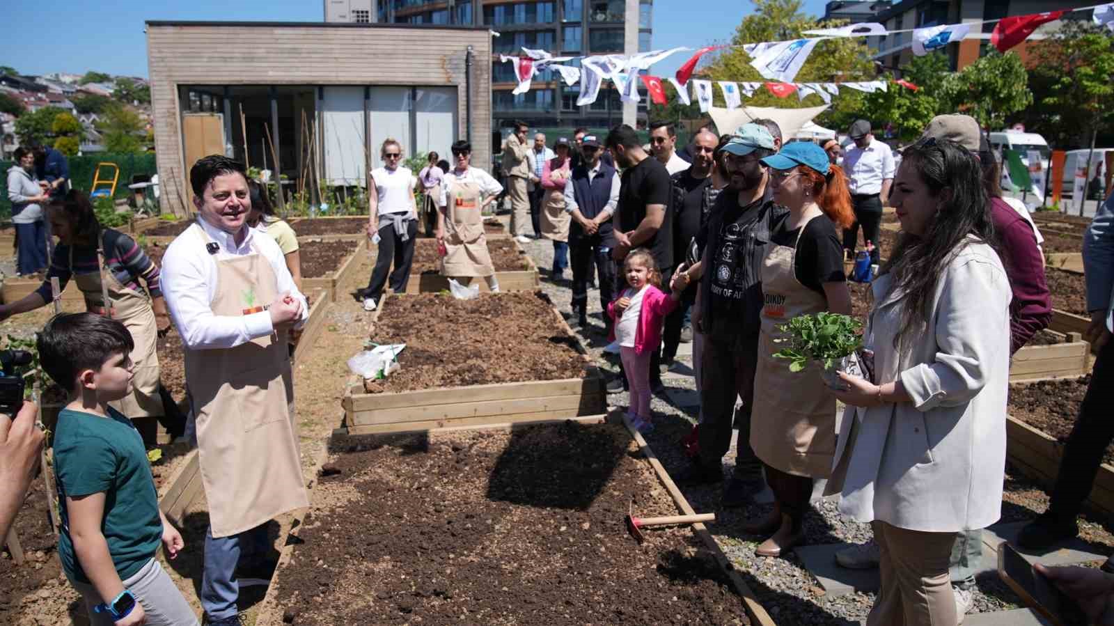Kadıköy Bostanları’nda yaz dönemi başladı