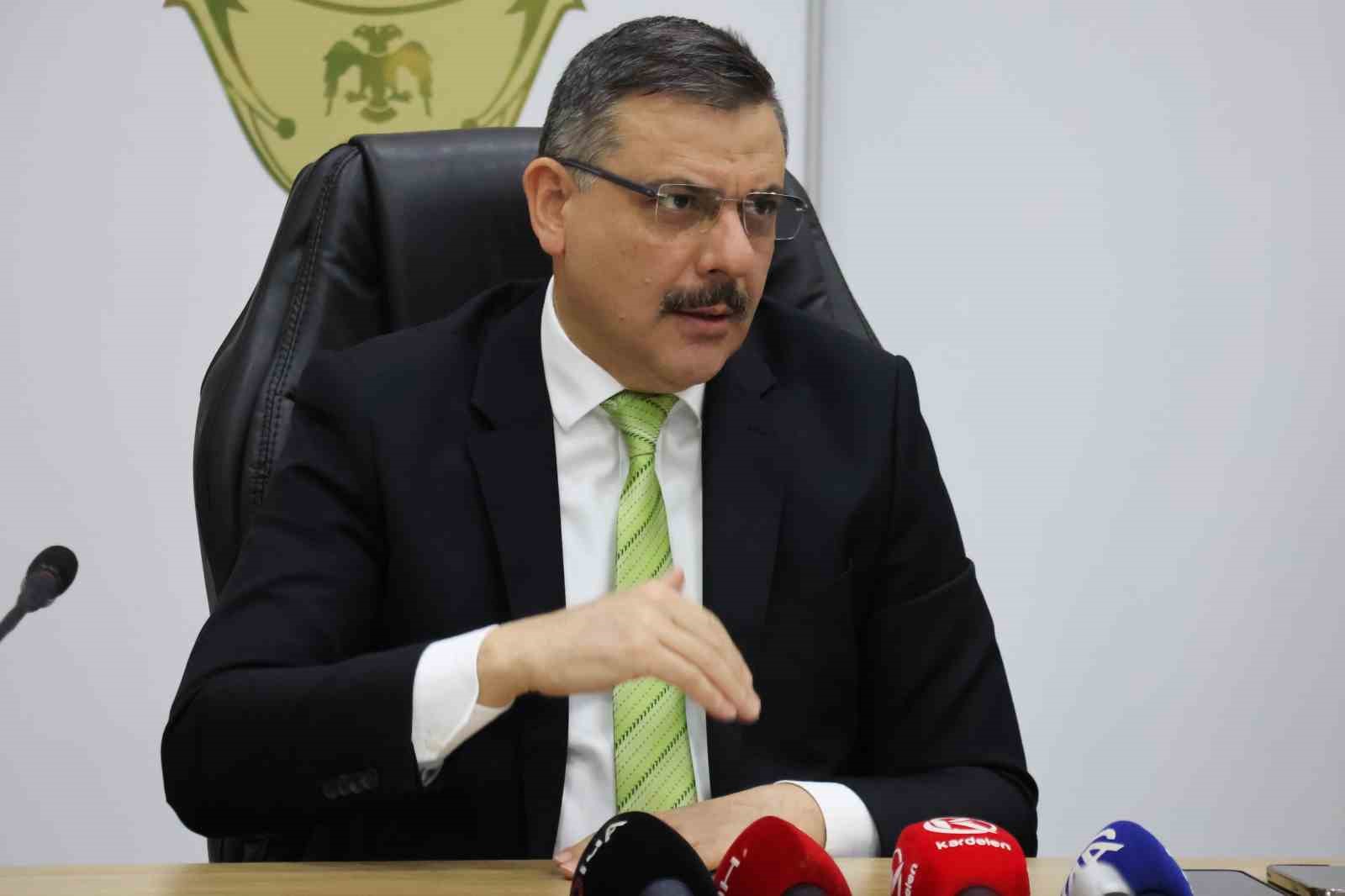 Vali &Ccedil;ift&ccedil;i: "Sokak hayvanları konusunda tavrımız net"
