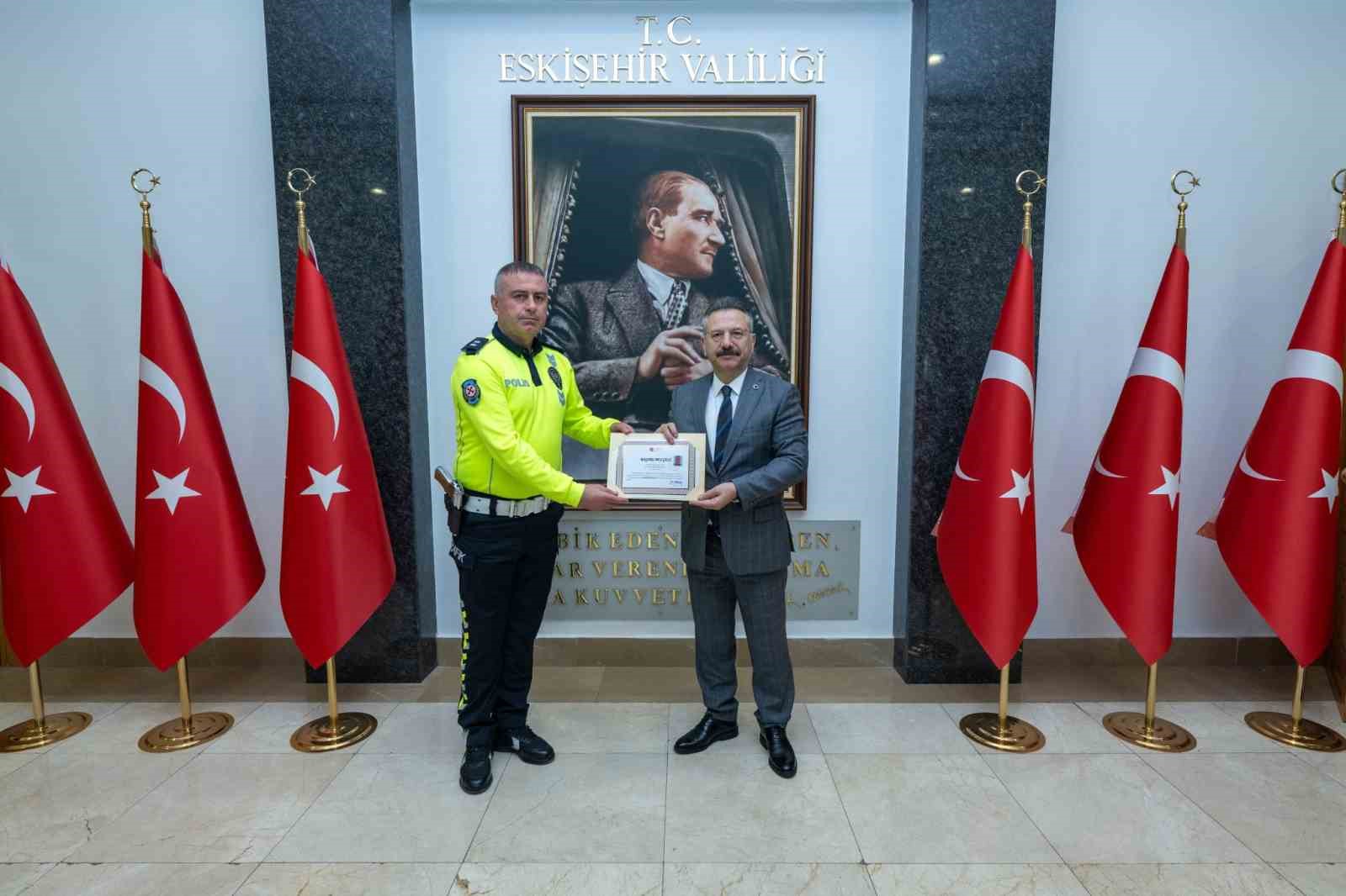 Trafik personeline başarı belgesi verildi
